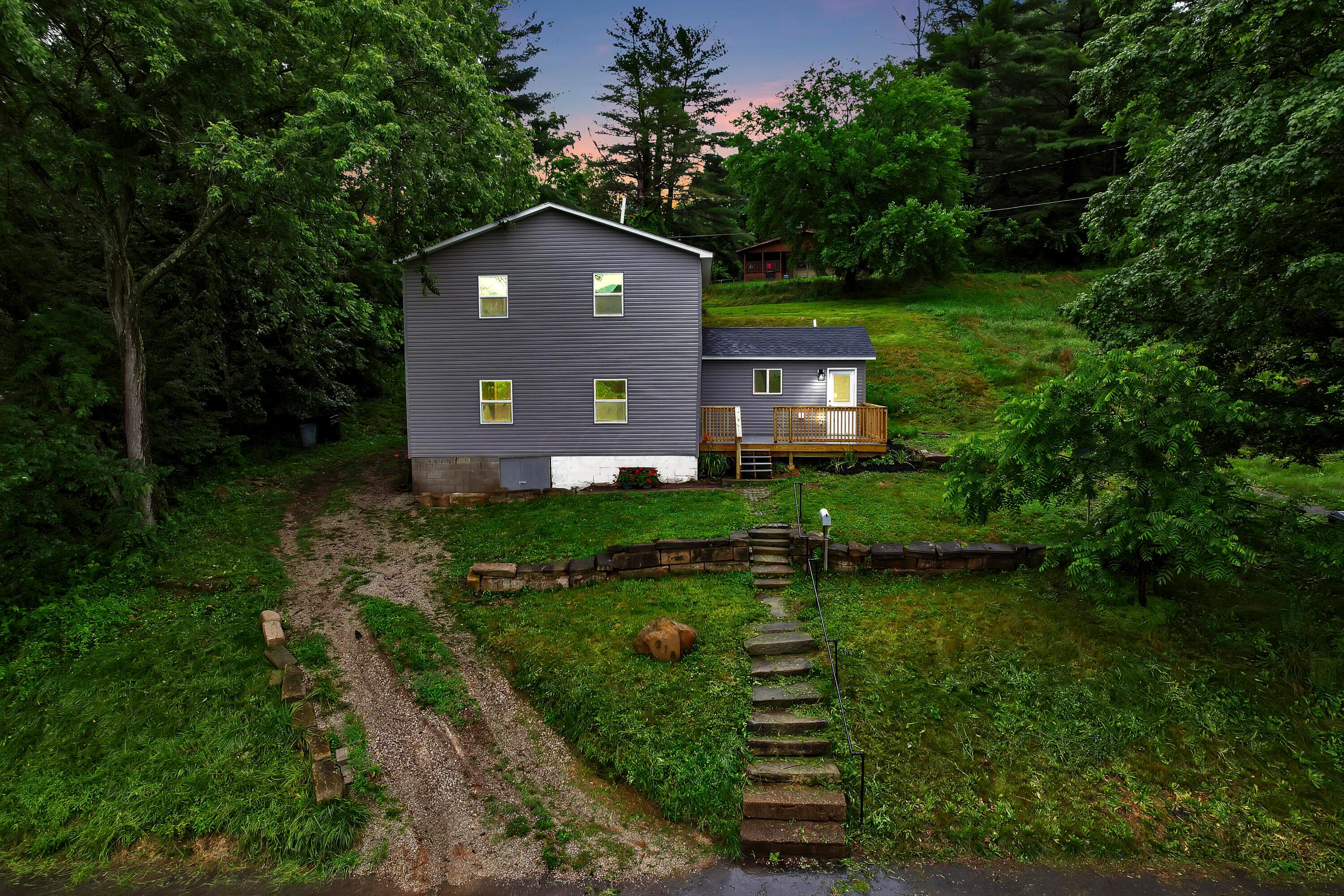 218 W Franklin Street Property Photo 1