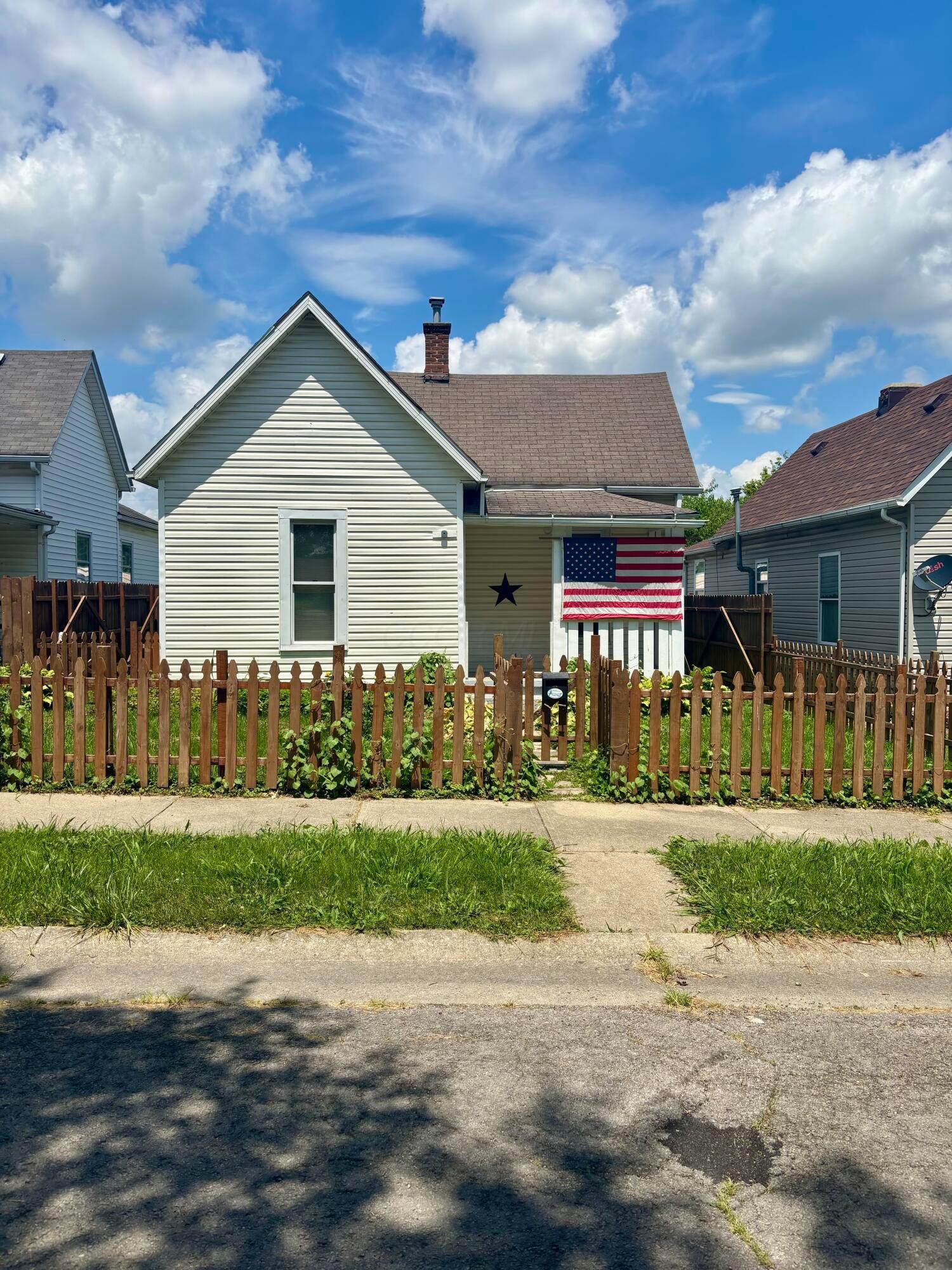 453 Spring Street Property Photo 1