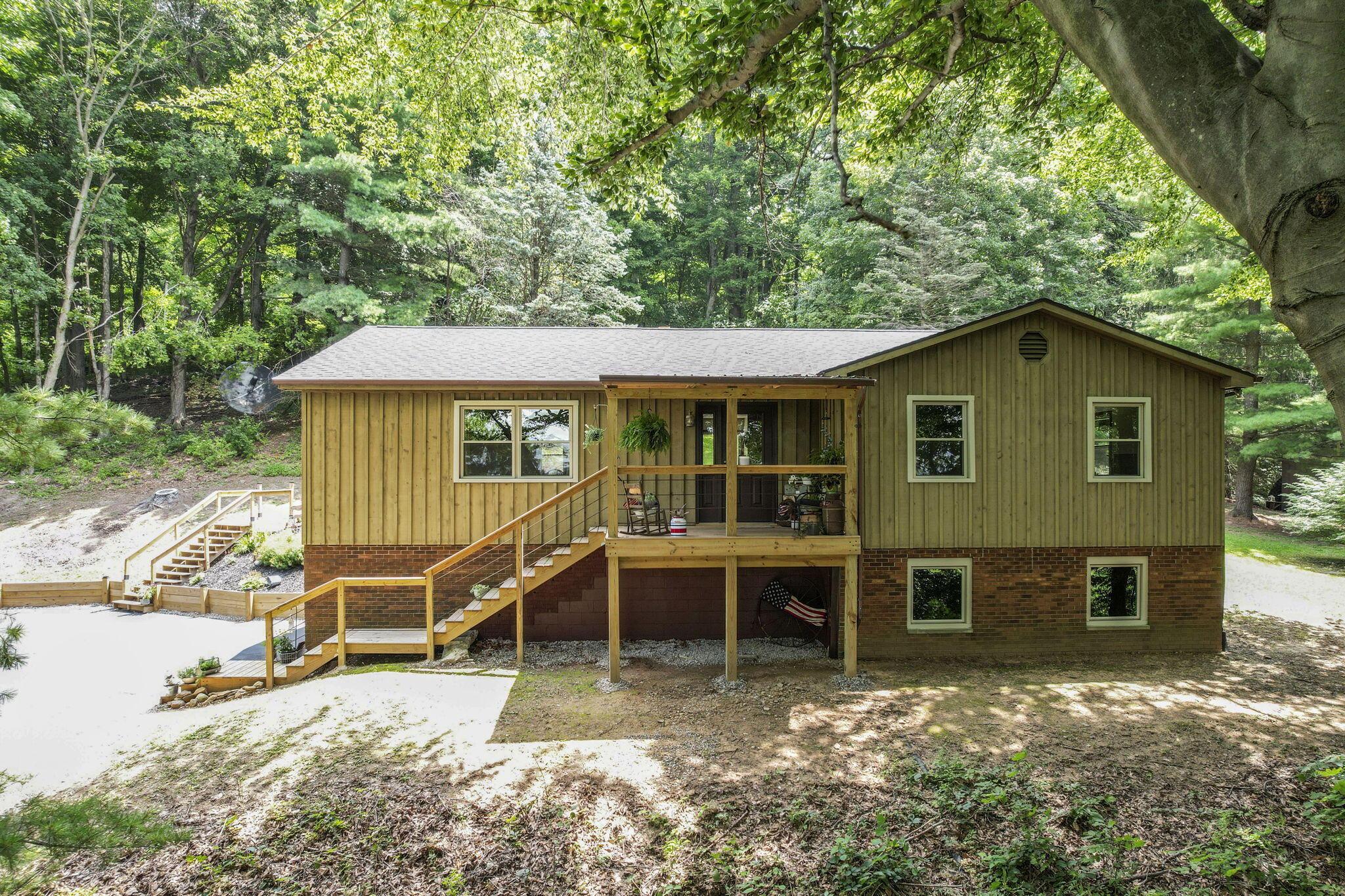9010 Clearport Road Sw Property Photo 1