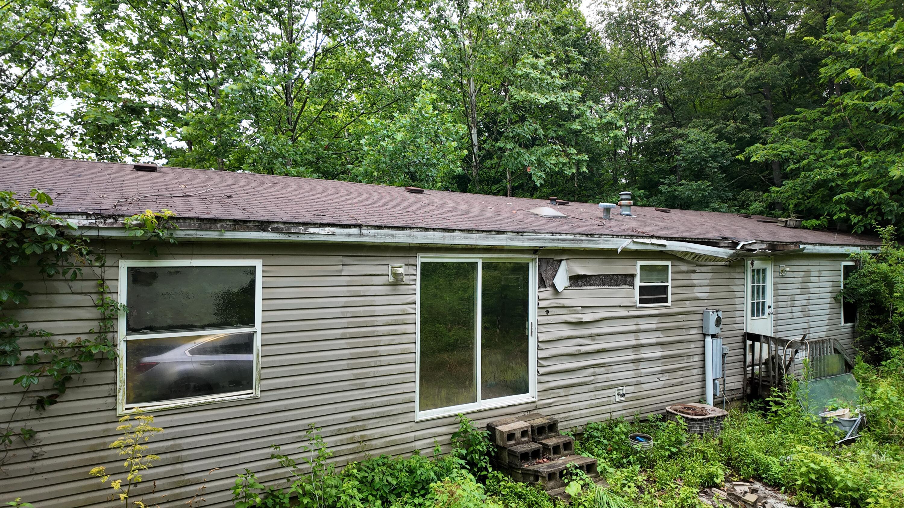 4712 Lafayette Road Property Photo 1