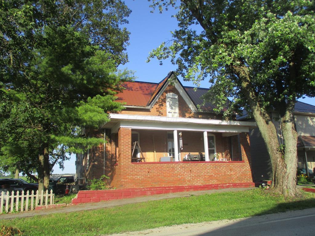 8262 Main Street Nw Property Photo