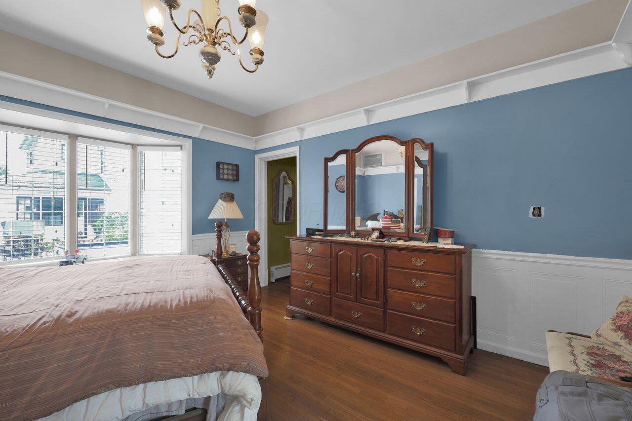 1102 Columbus Street Property Photo 10