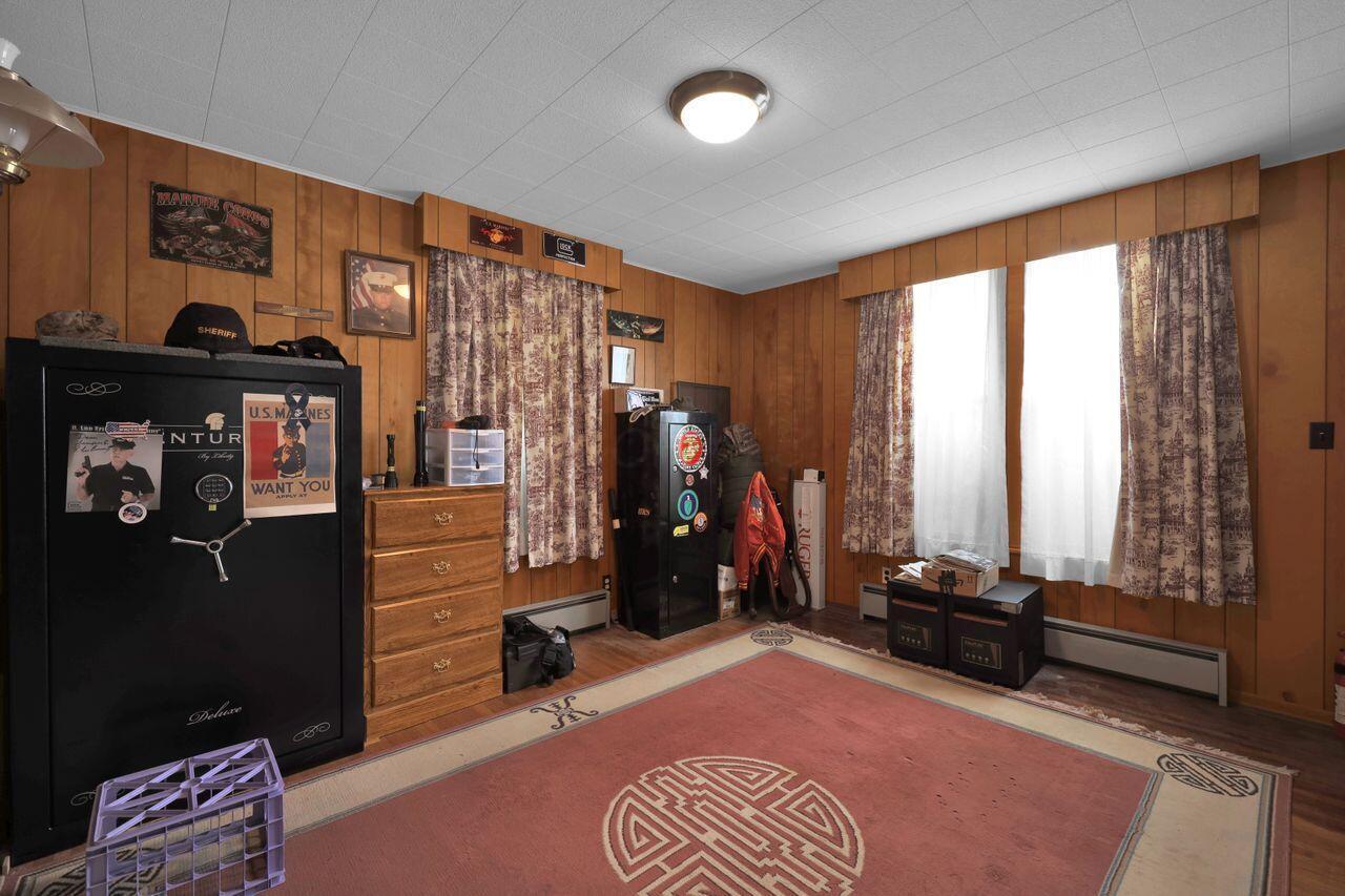 1102 Columbus Street Property Photo 12
