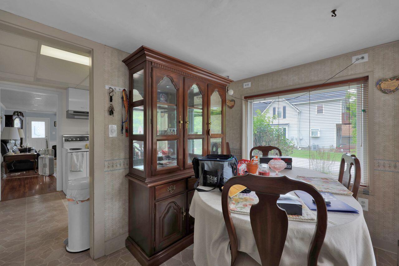 1102 Columbus Street Property Photo 18
