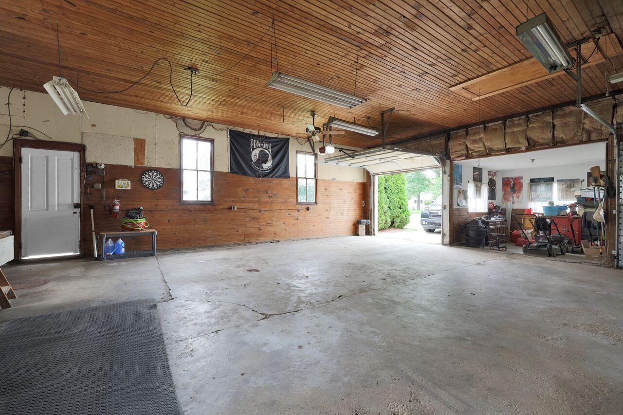 1102 Columbus Street Property Photo 28