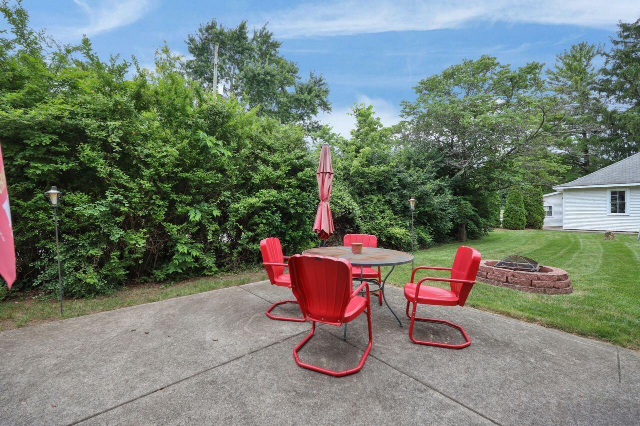 1102 Columbus Street Property Photo 30
