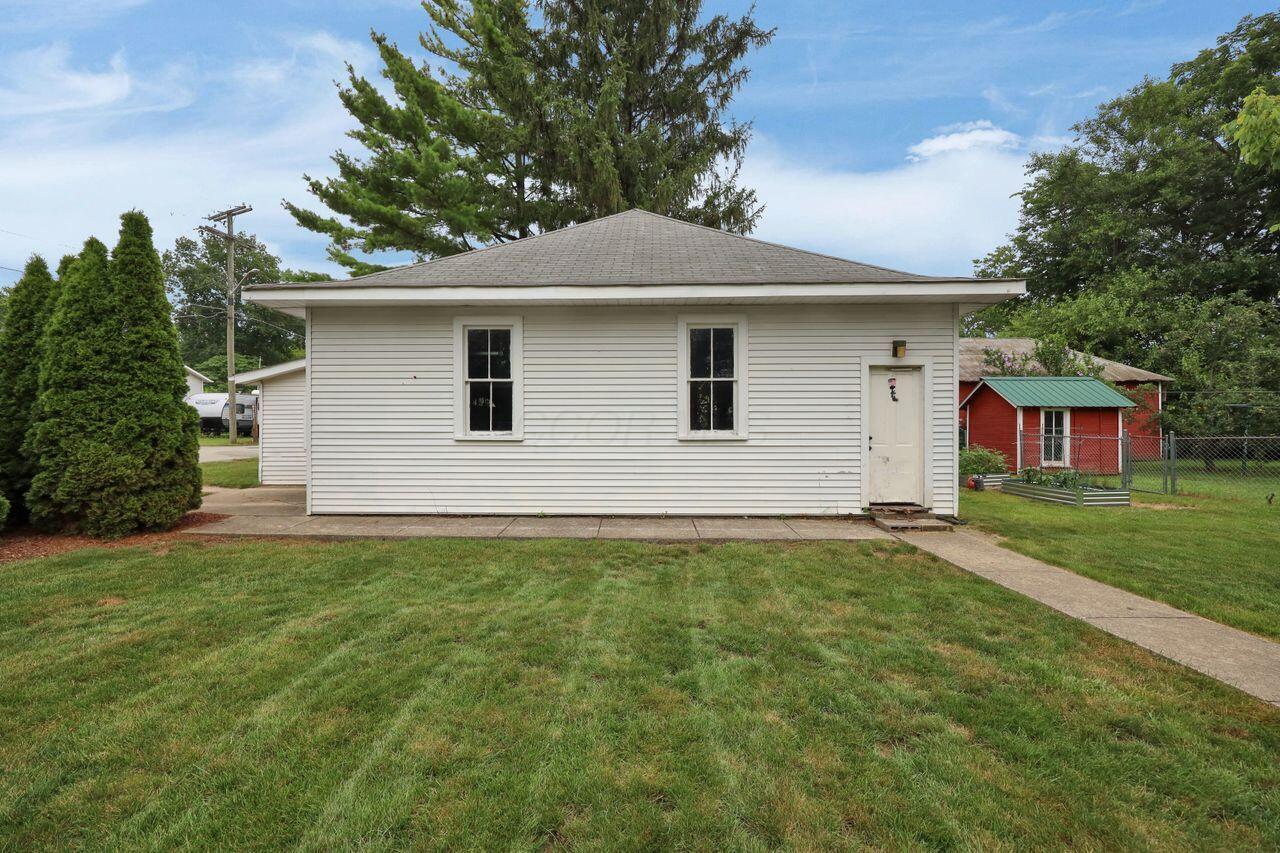 1102 Columbus Street Property Photo 31