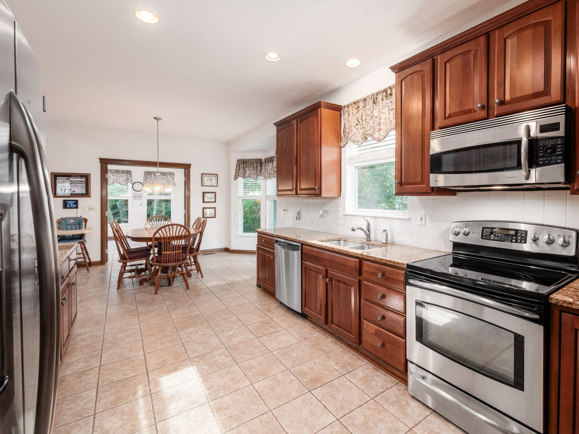 6611 Letterman Drive Property Photo 11