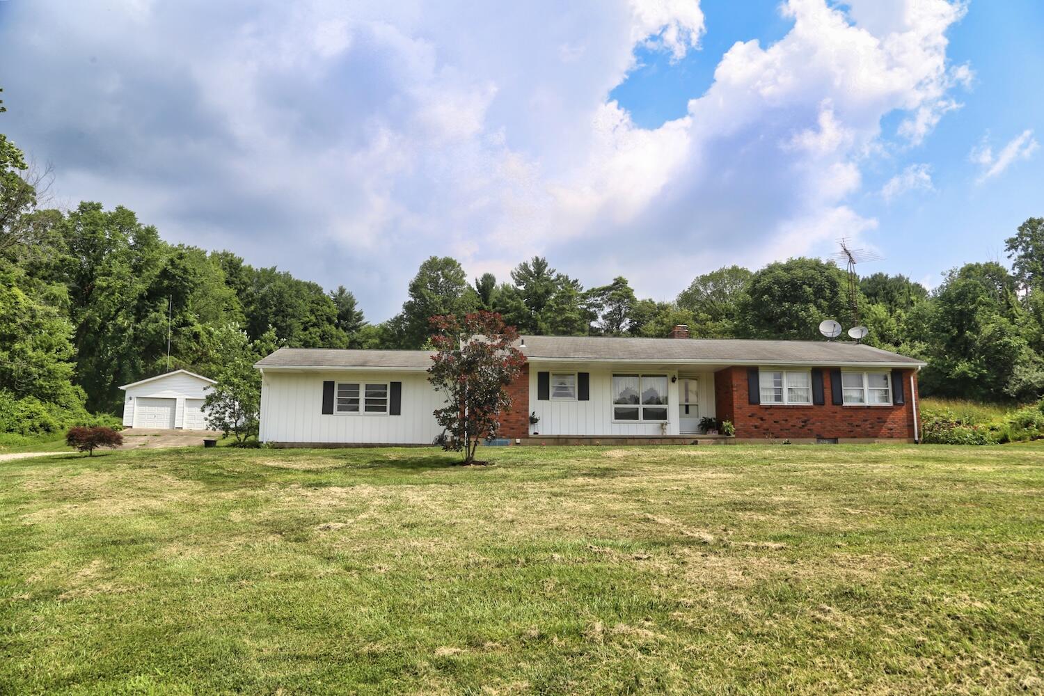 11819 Pleasant Valley Road Property Photo 1