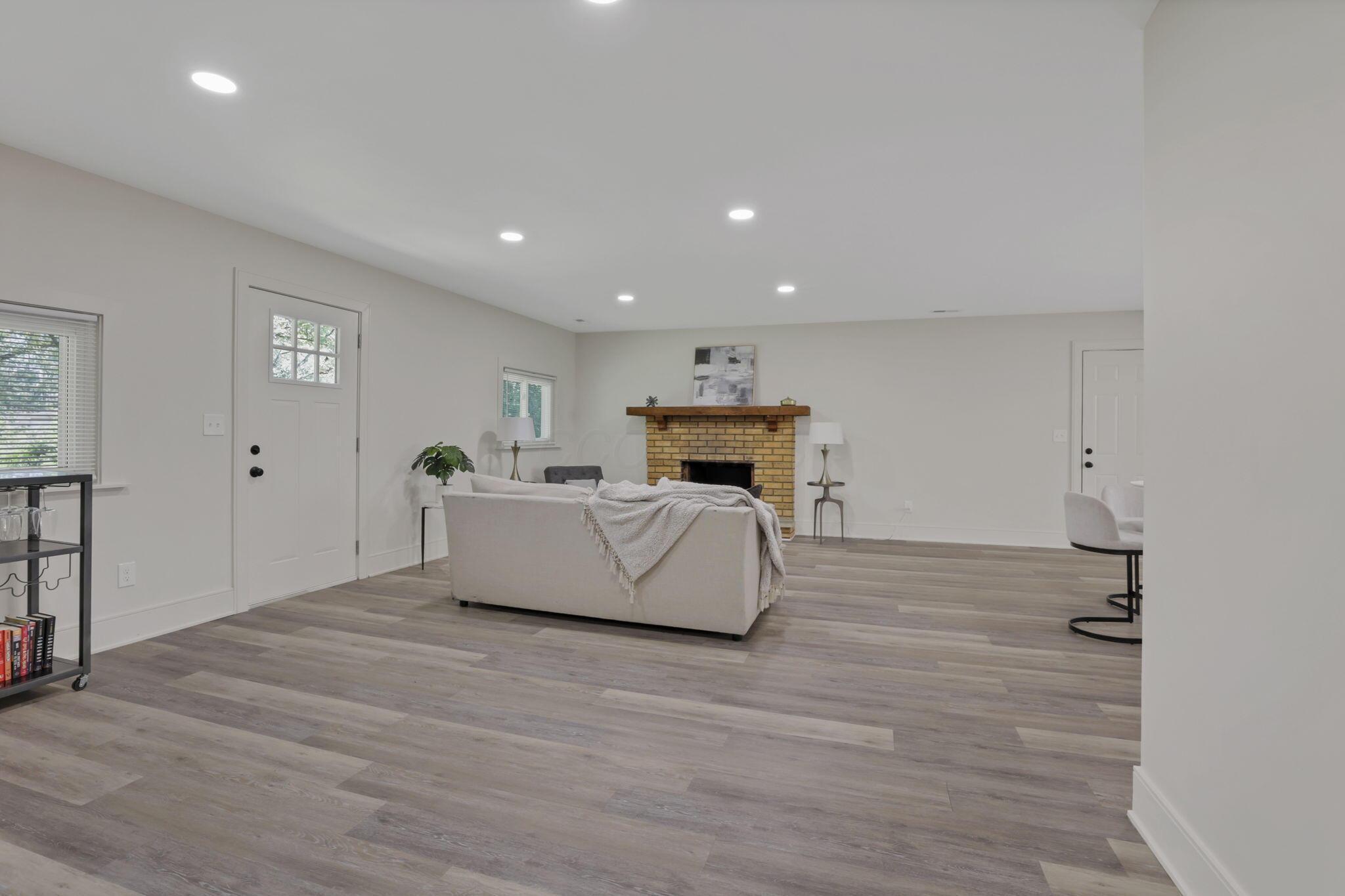 6084 Mink Street Sw Property Photo 1