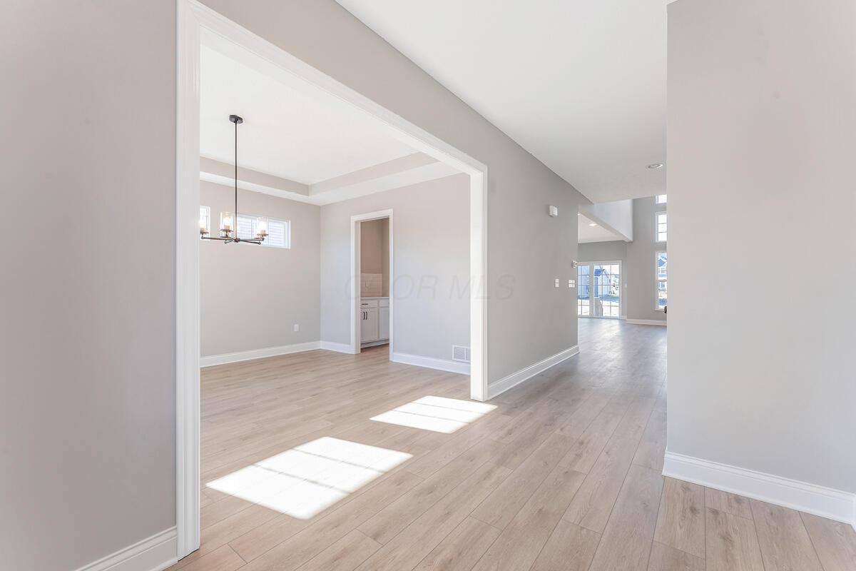 7004 Aster Way Property Photo 2