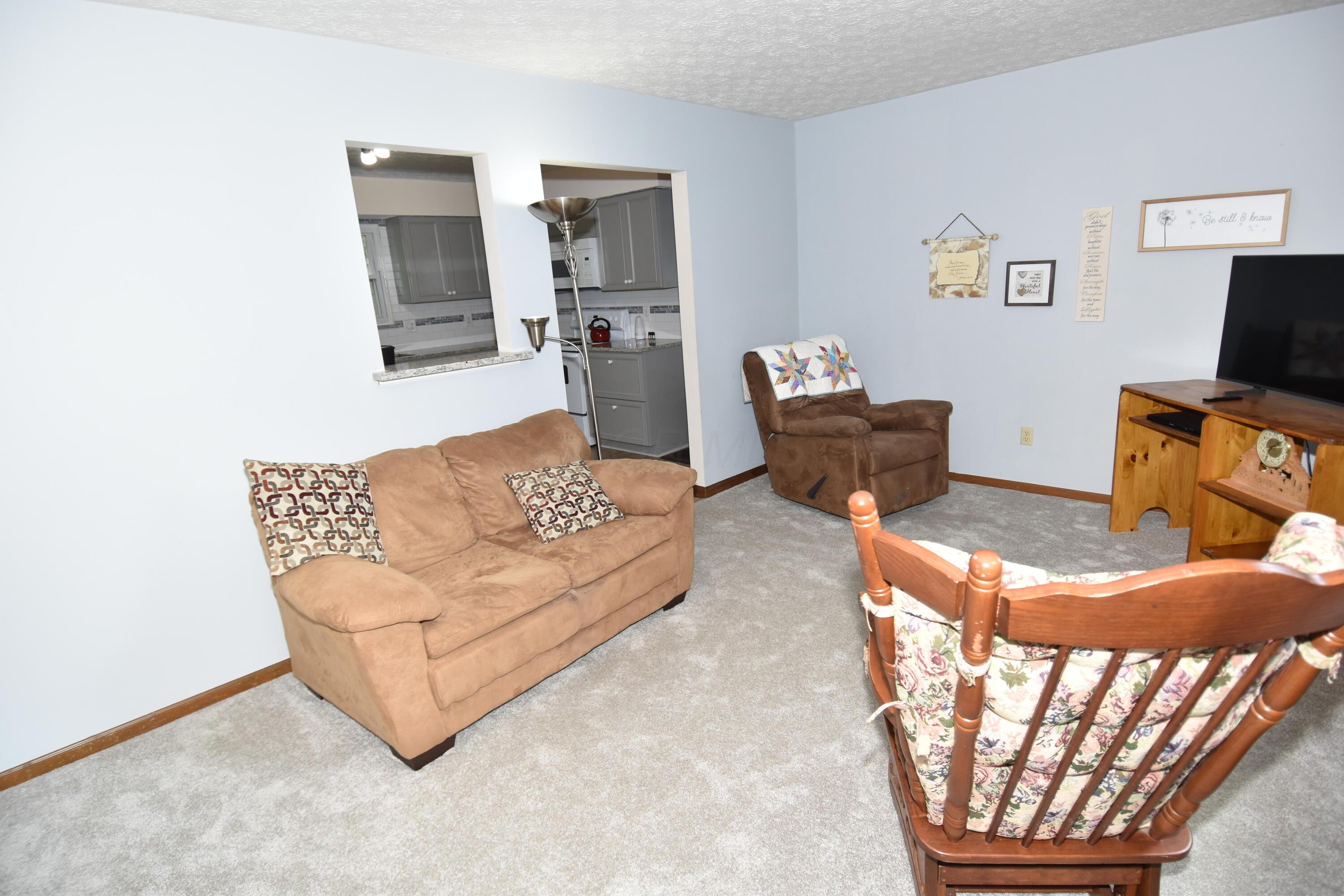 71 Cosmos Lane Property Photo 4