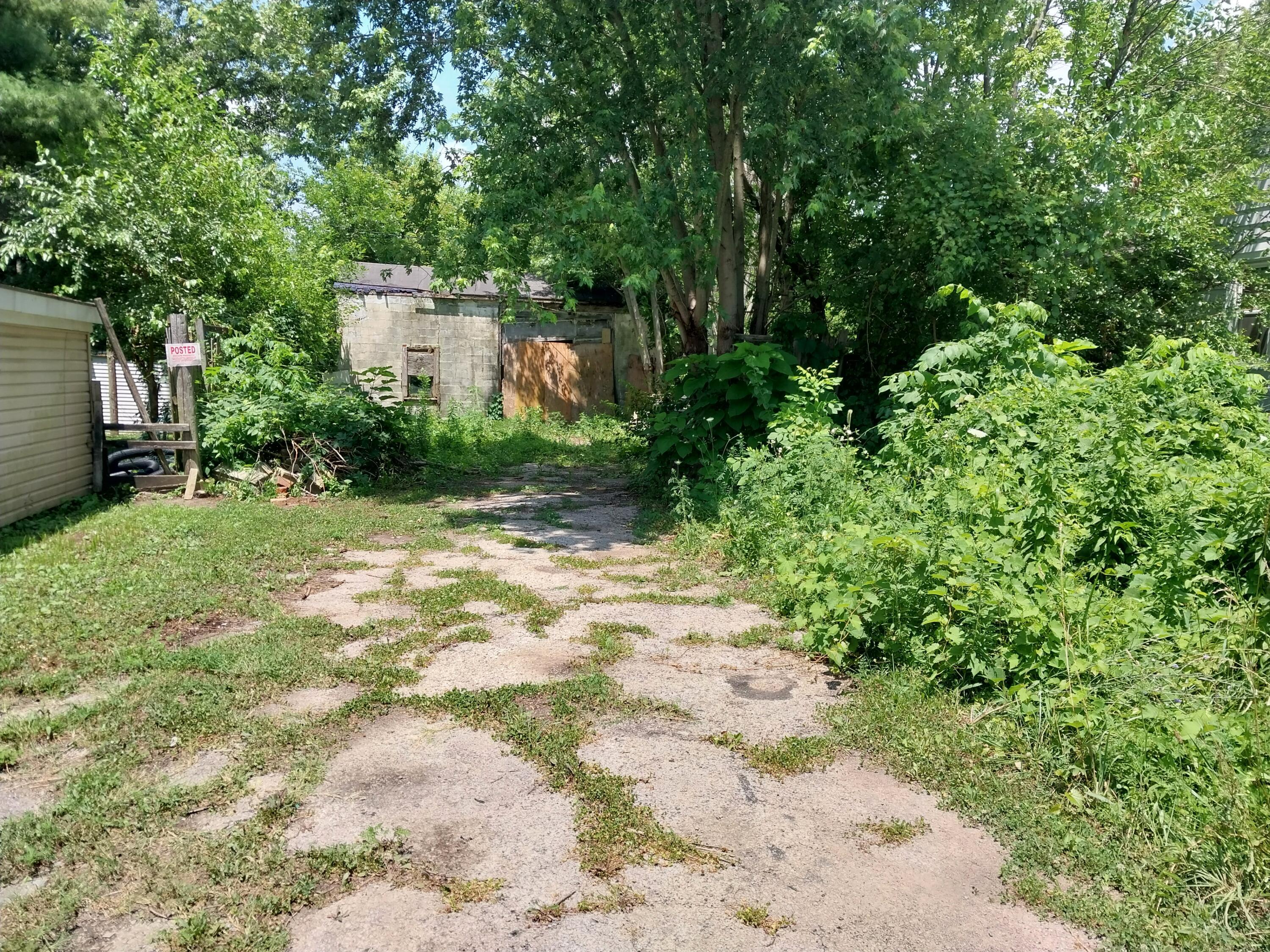 1015 Mcclain Avenue Property Photo
