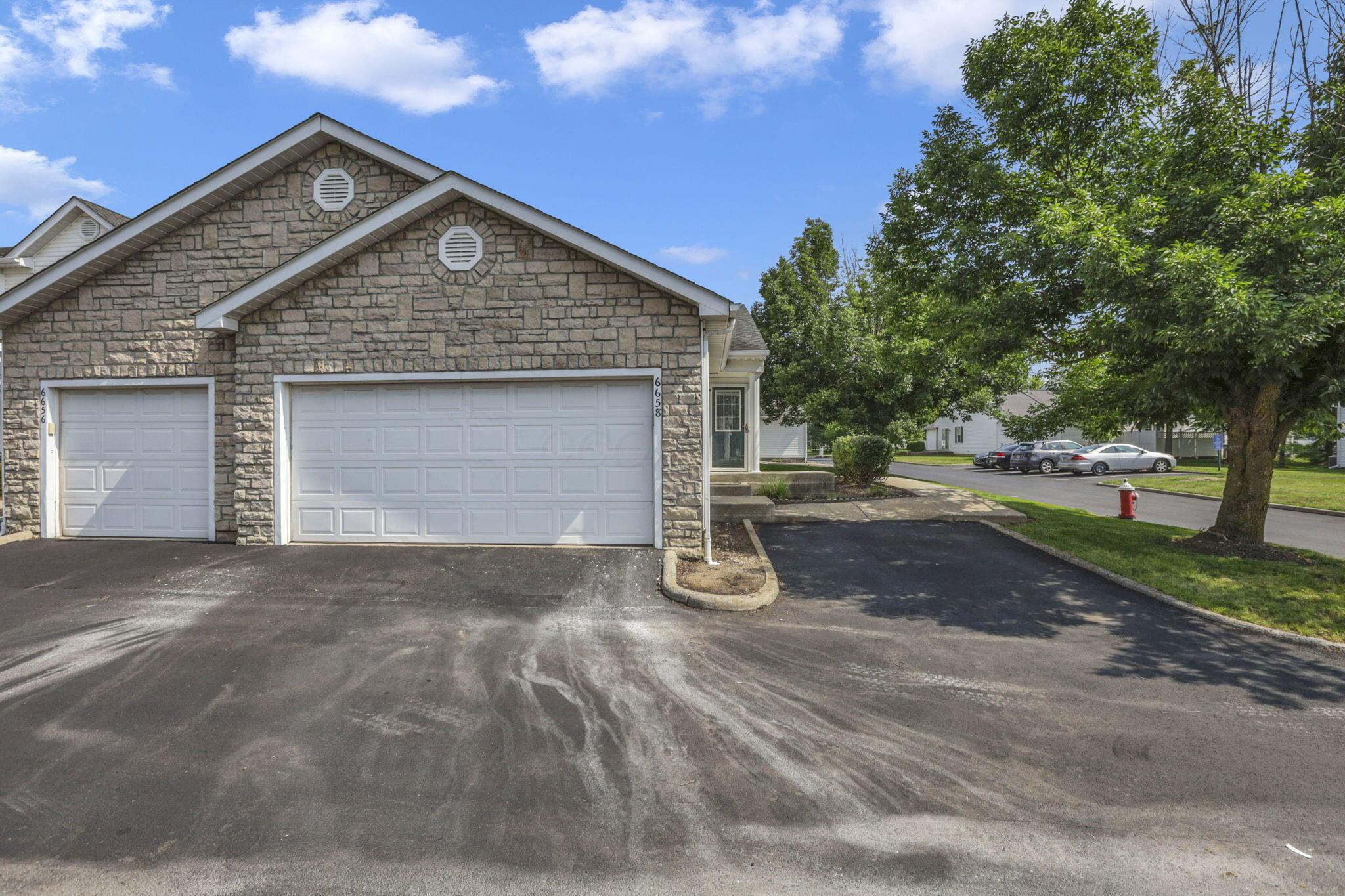 6658 Lagrange Drive, 43e Property Photo 1