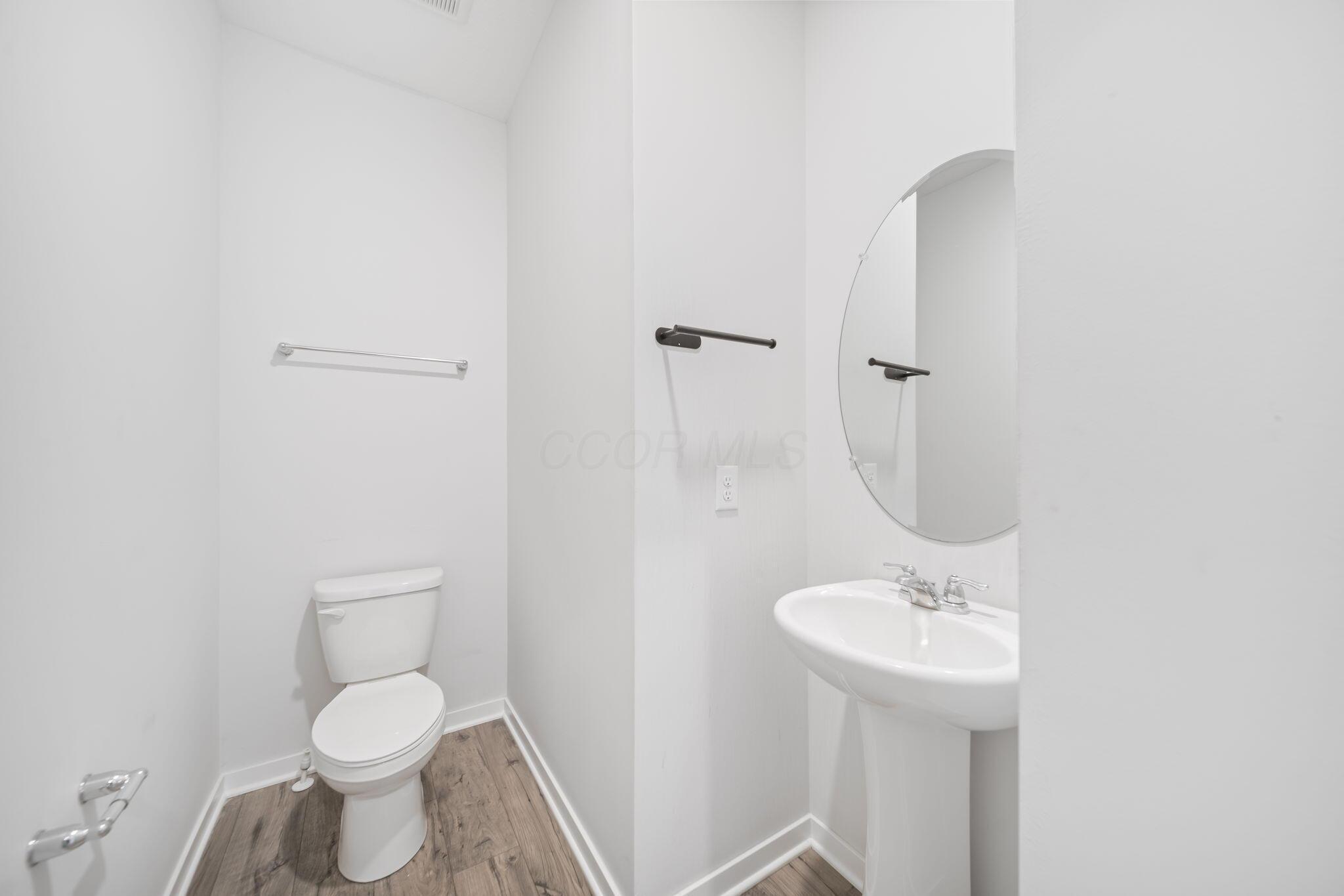 211 Sterndale Drive Property Photo 17