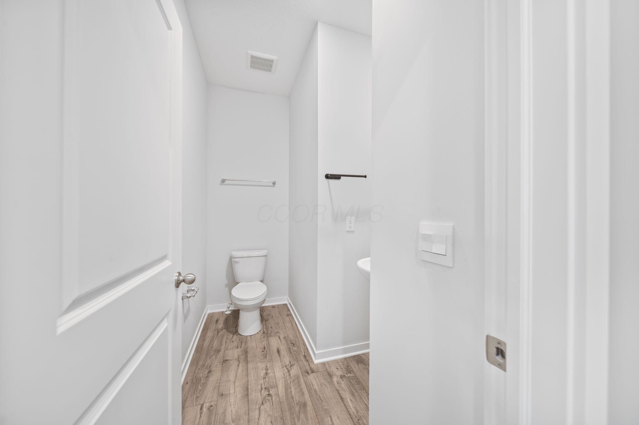211 Sterndale Drive Property Photo 18