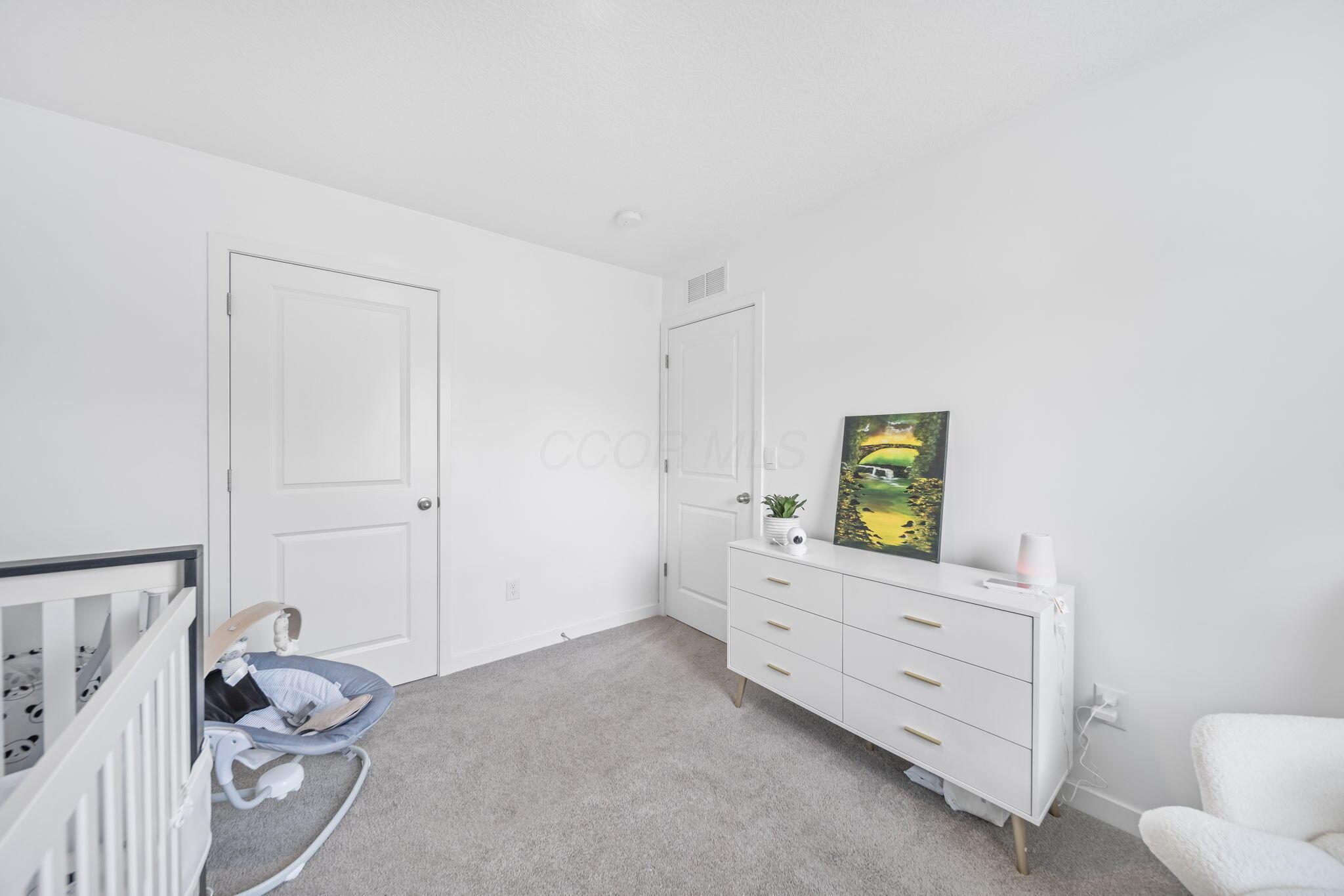 211 Sterndale Drive Property Photo 29