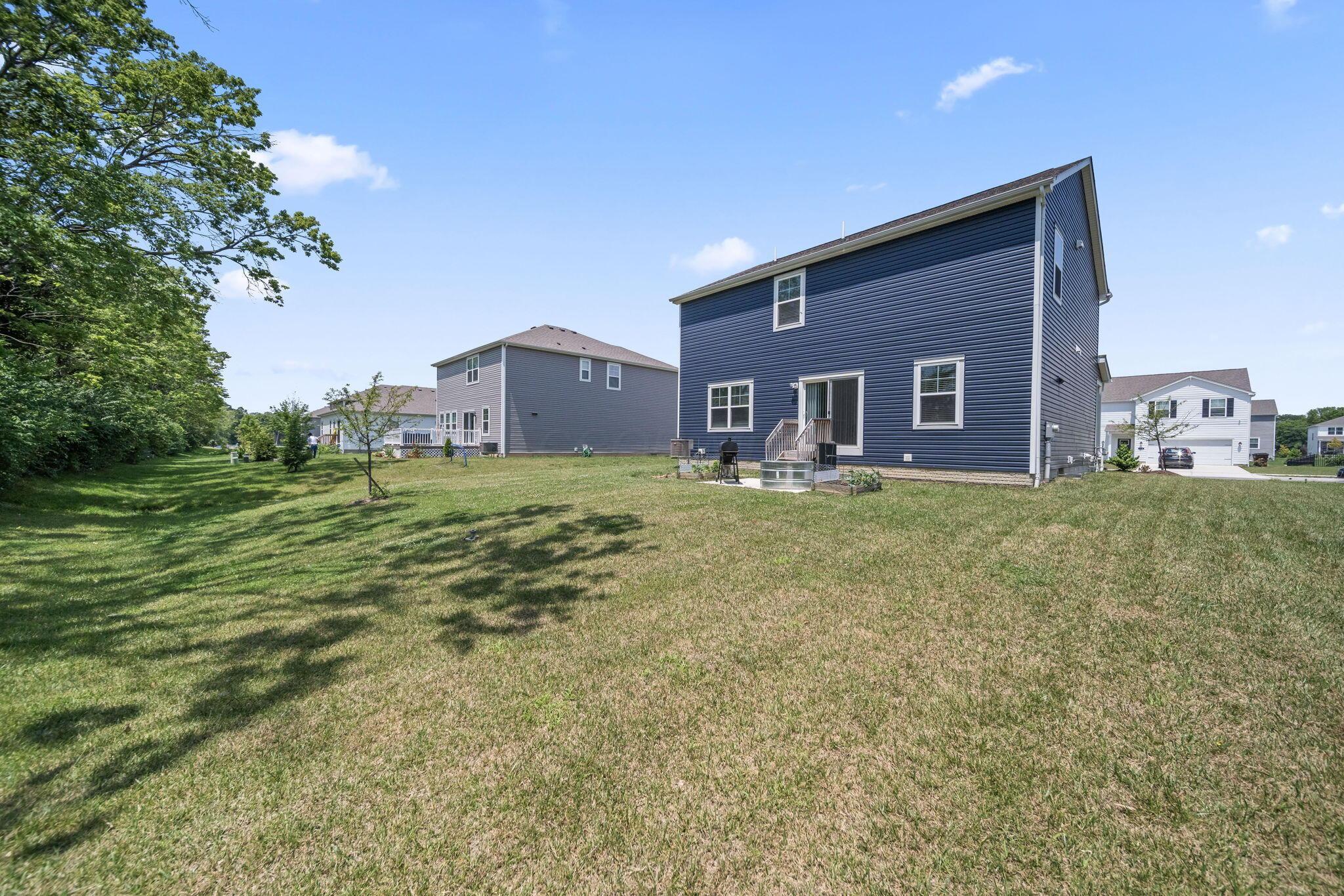 211 Sterndale Drive Property Photo 40