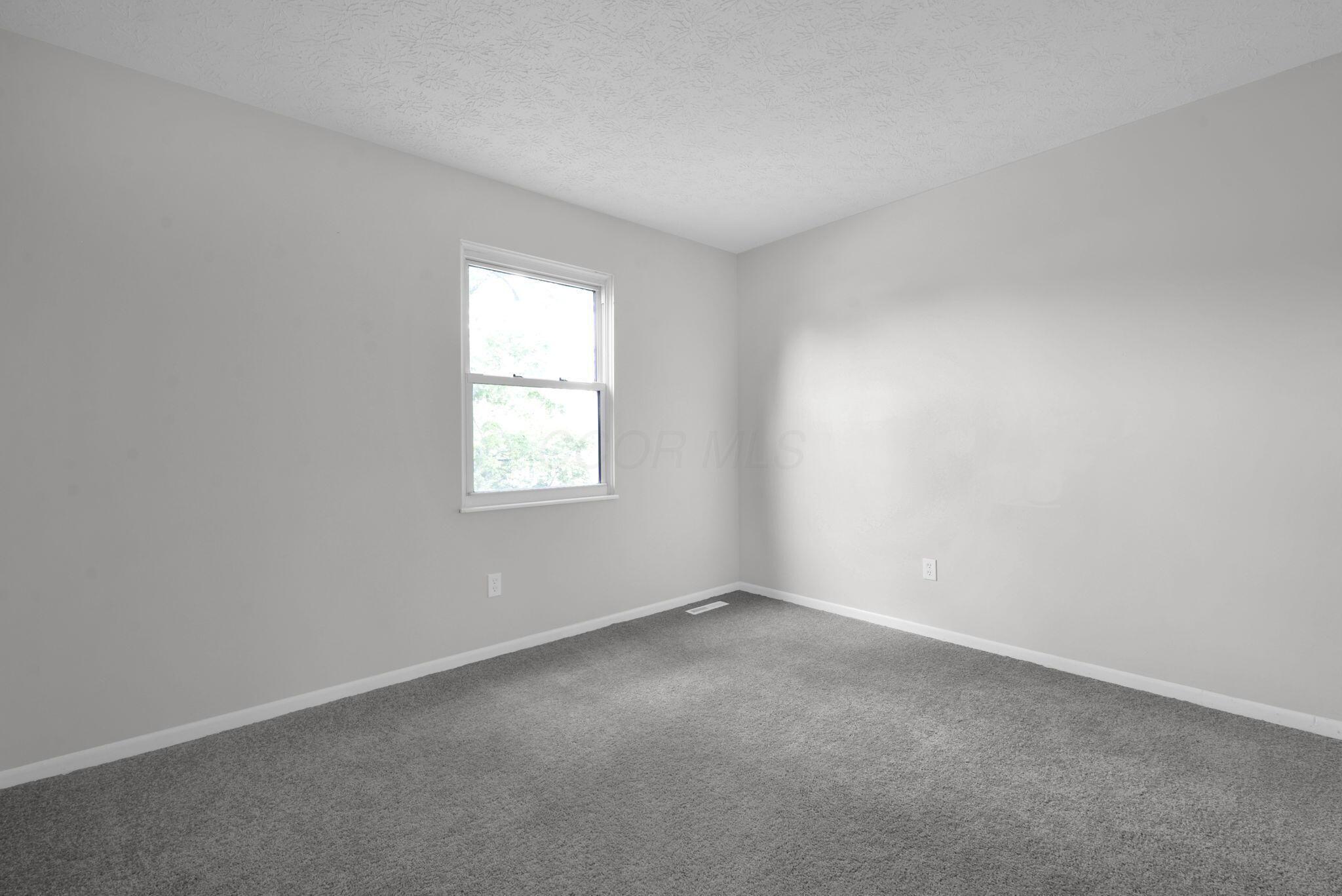3302 Sundale Road Property Photo 12