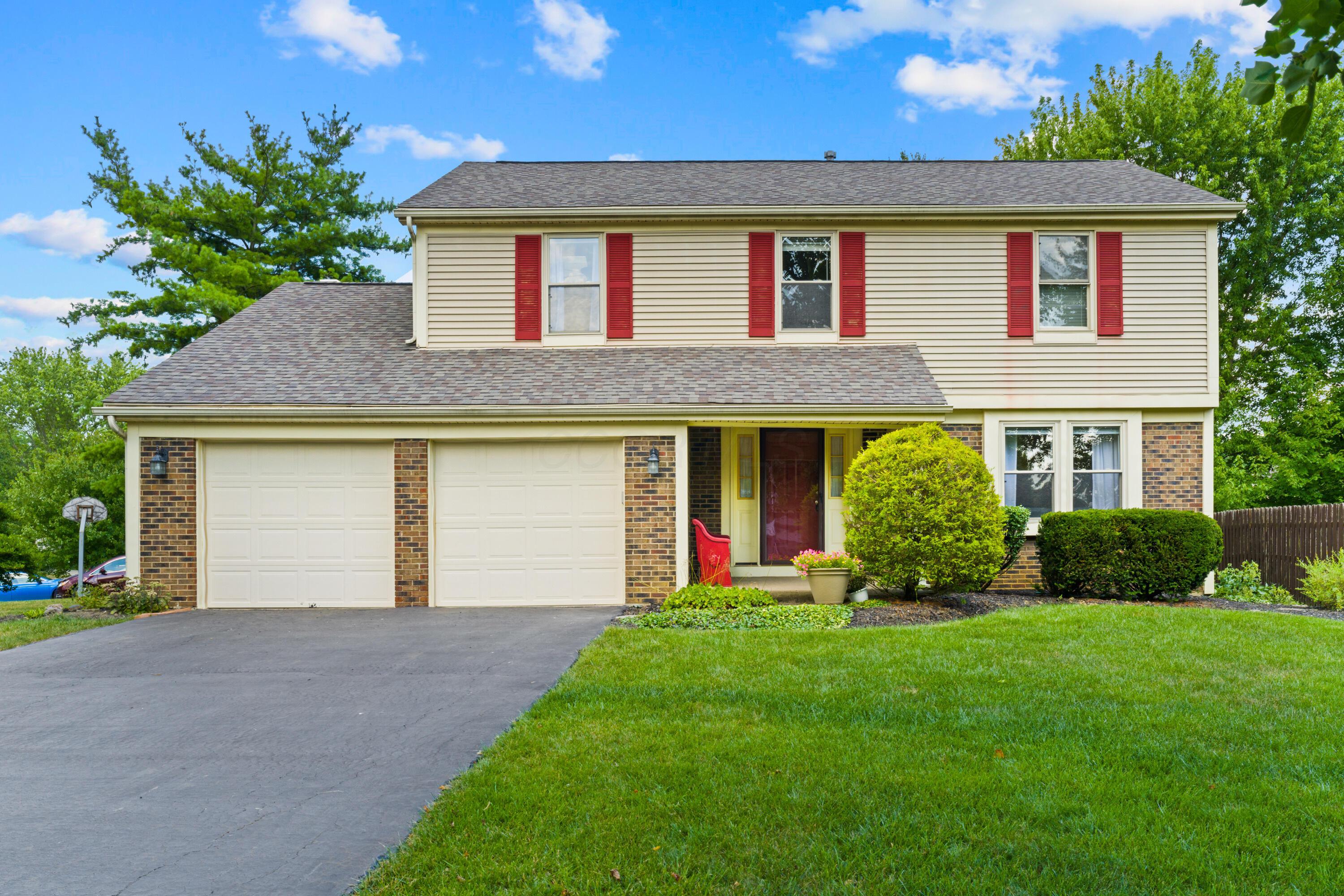 9 Intermeadows Way Property Photo 1
