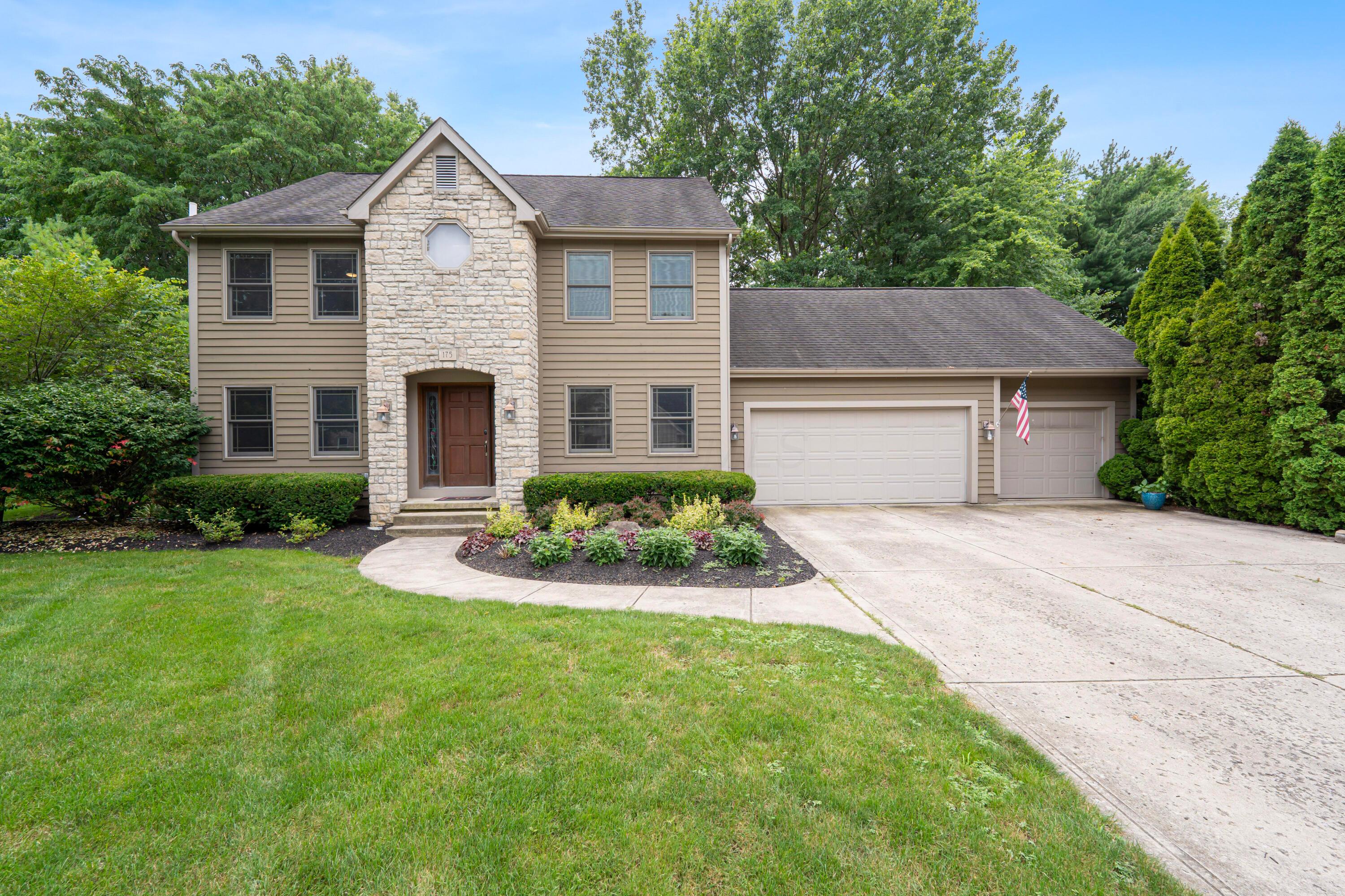 175 Academy Woods Drive Property Photo 1
