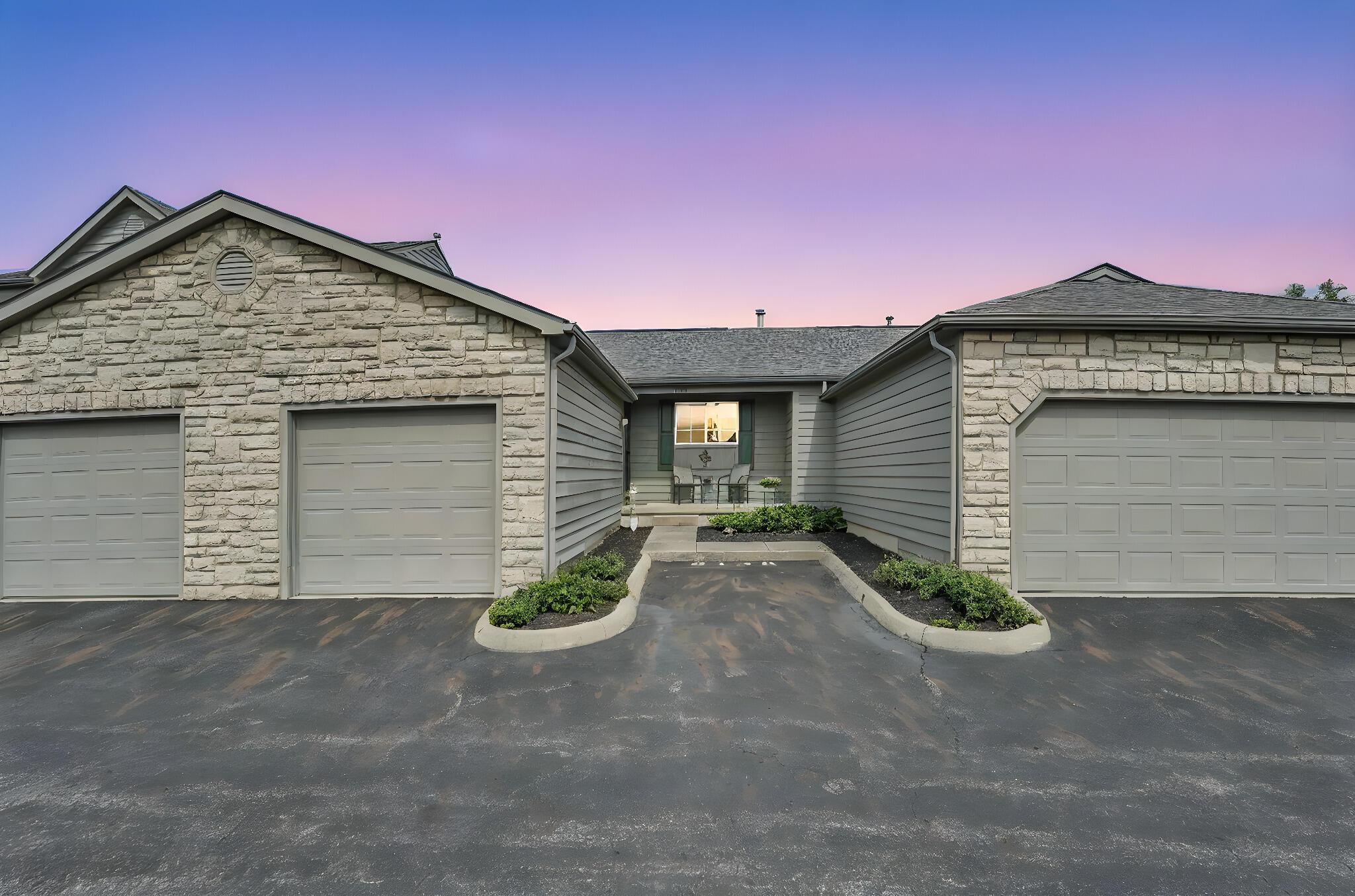 9138 Parkpoint Lane Property Photo 1
