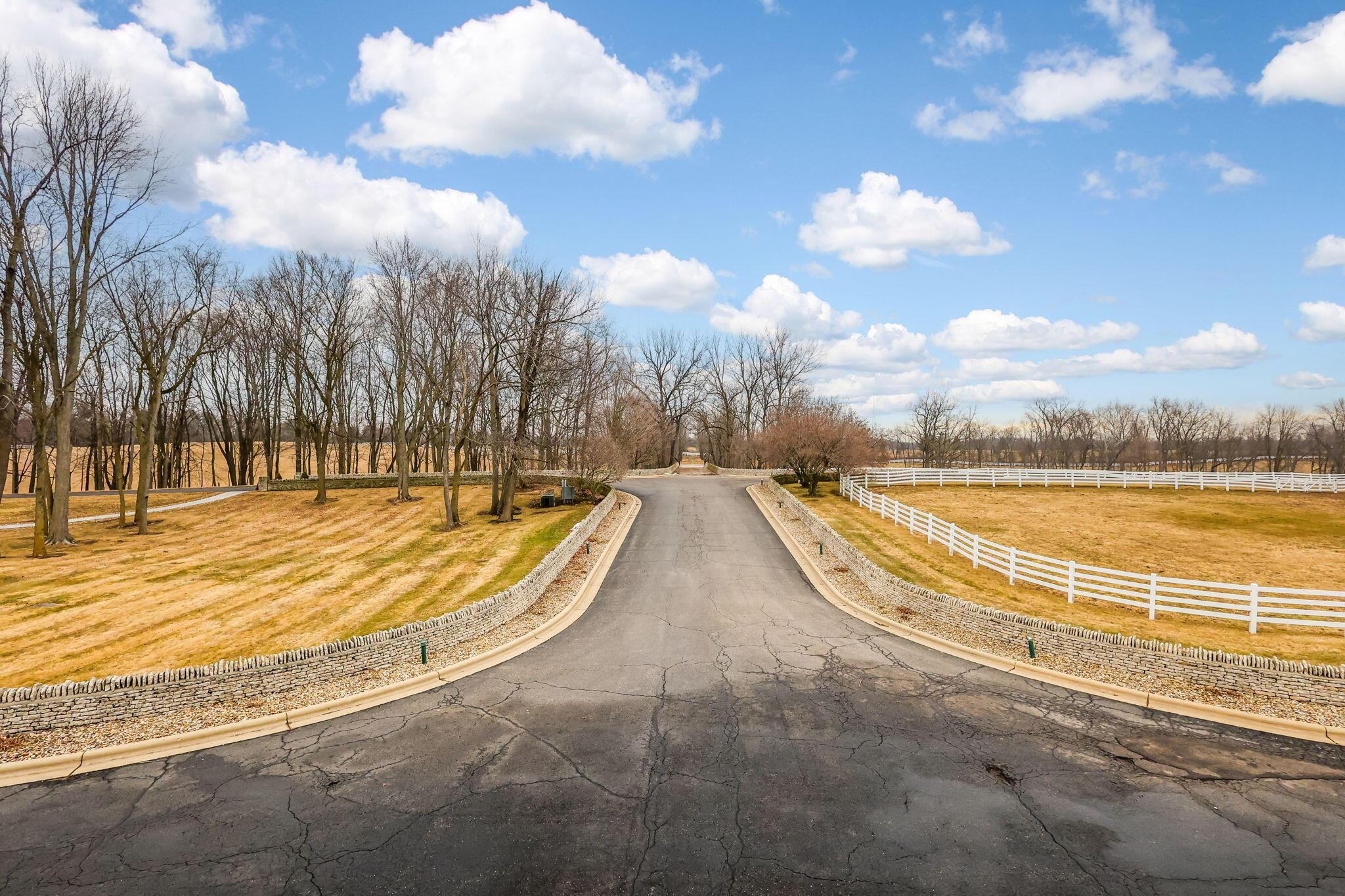 12298 Croton Road Property Photo 10