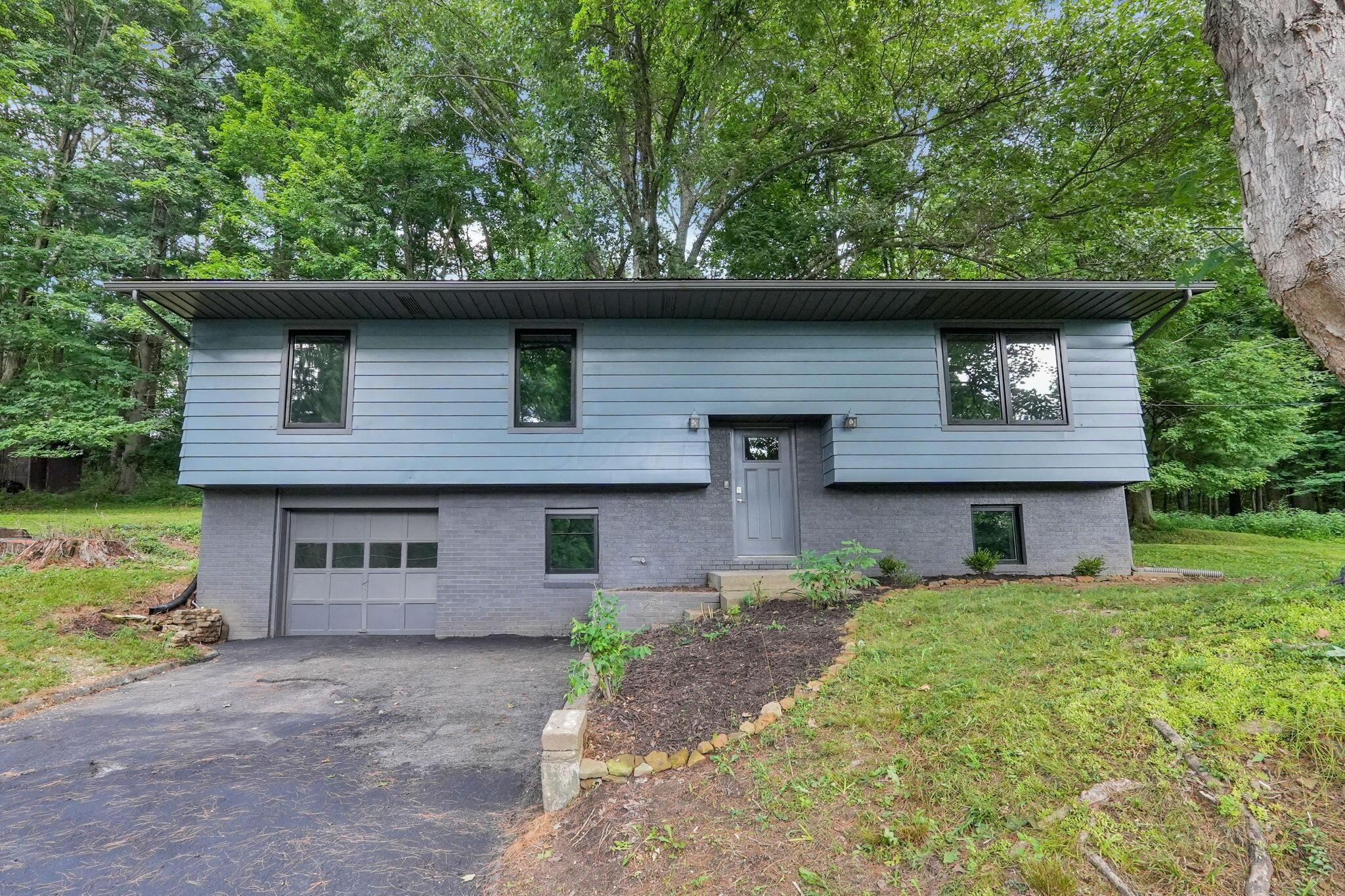 2939 Sharon Valley Road Ne Property Photo 1