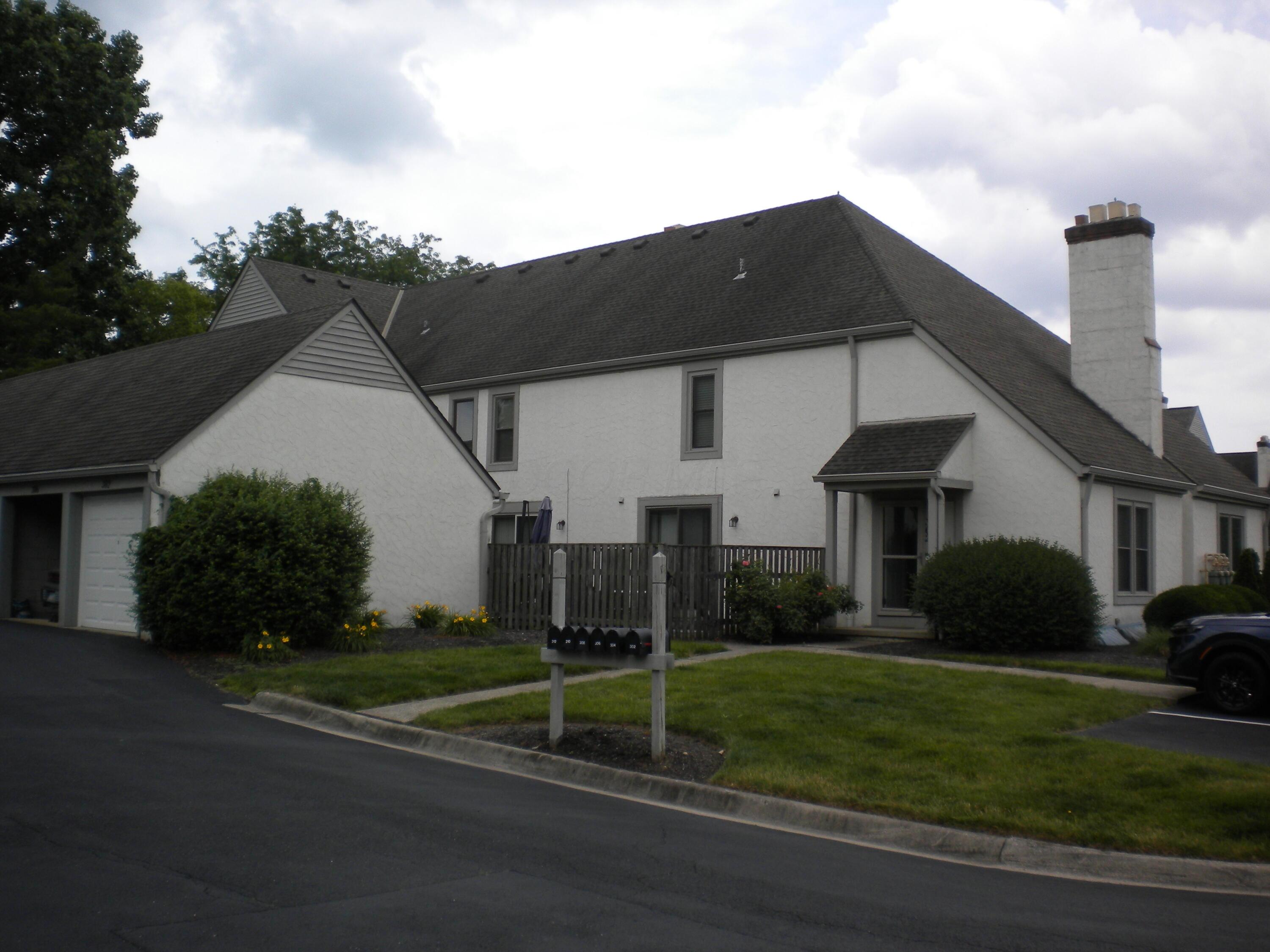 302 Saint Andrews Drive, 302 Property Photo 1