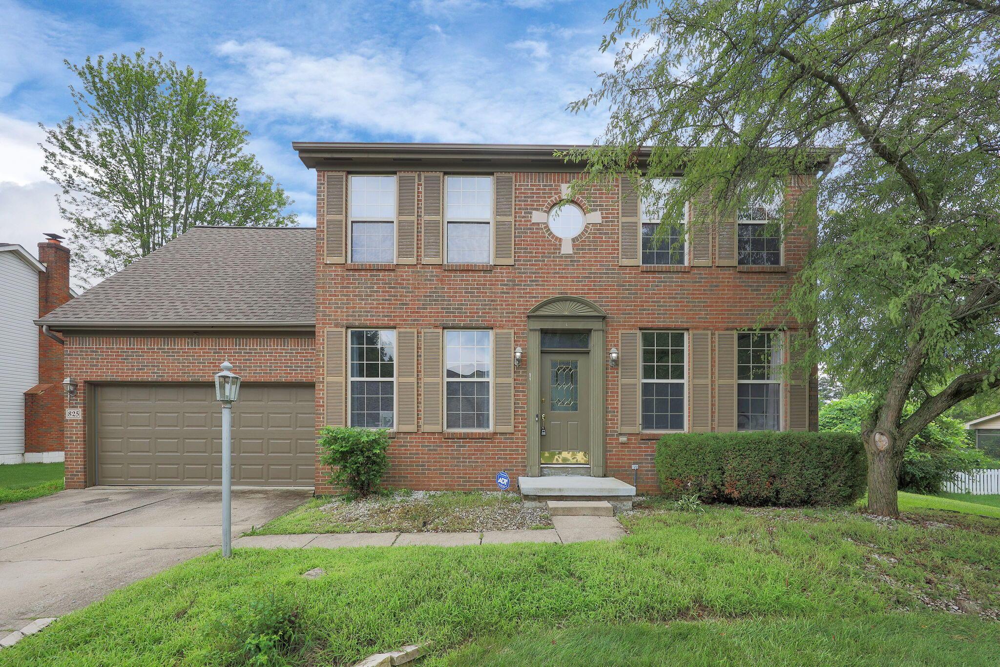 825 Brookside Drive Property Photo 1