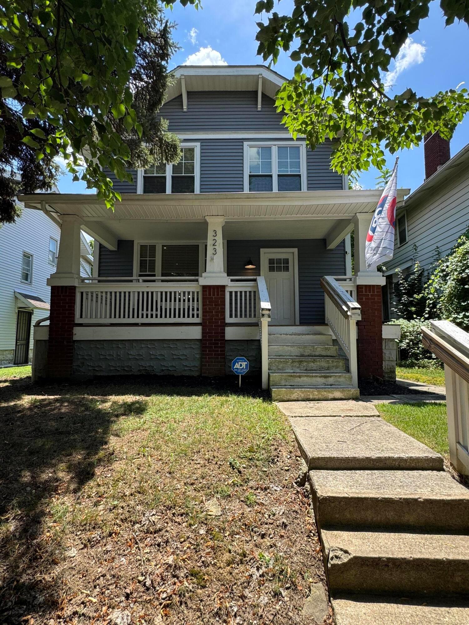323 Southwood Avenue Property Photo 1