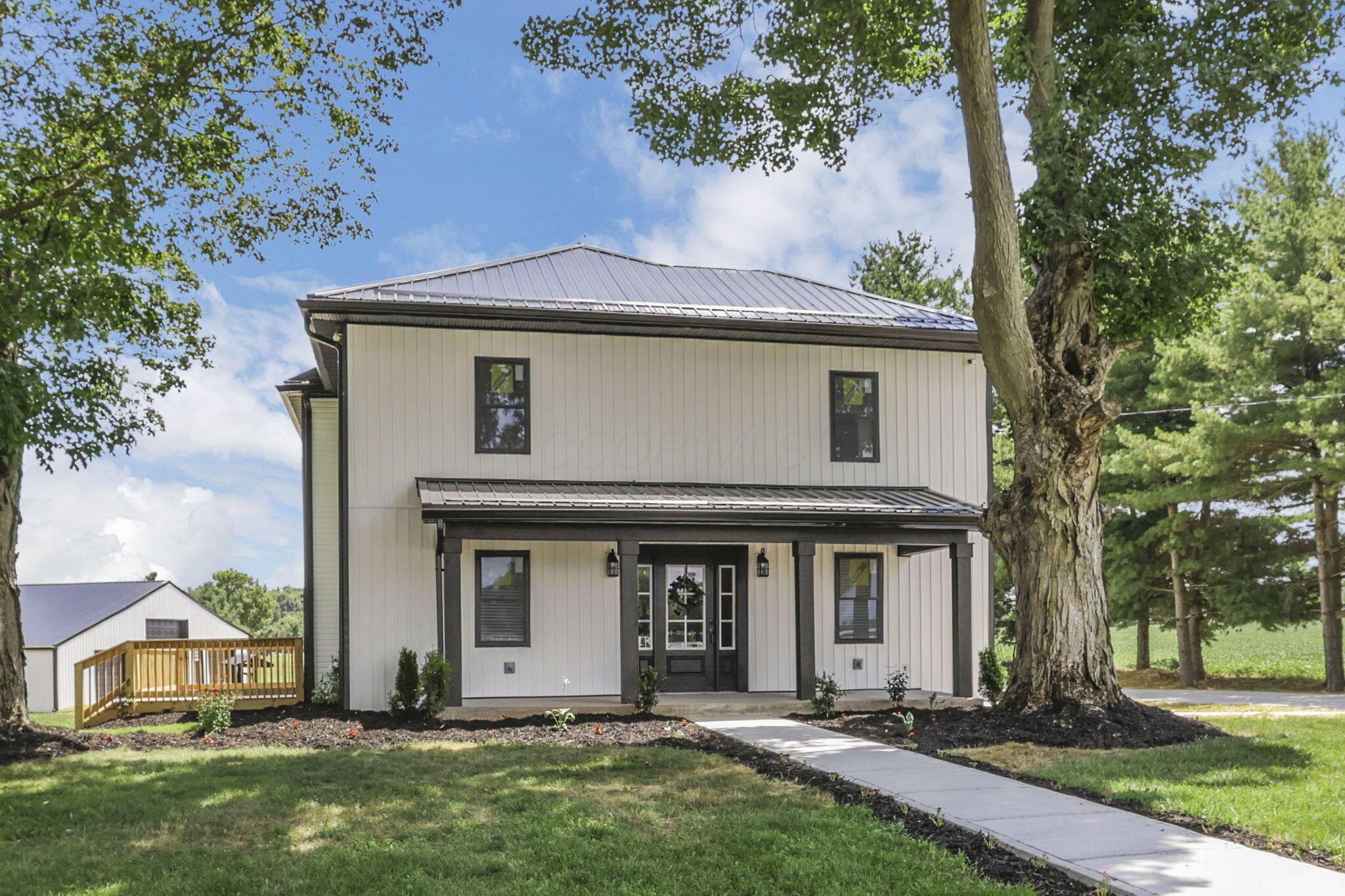 10123 Loop Road Property Photo 1