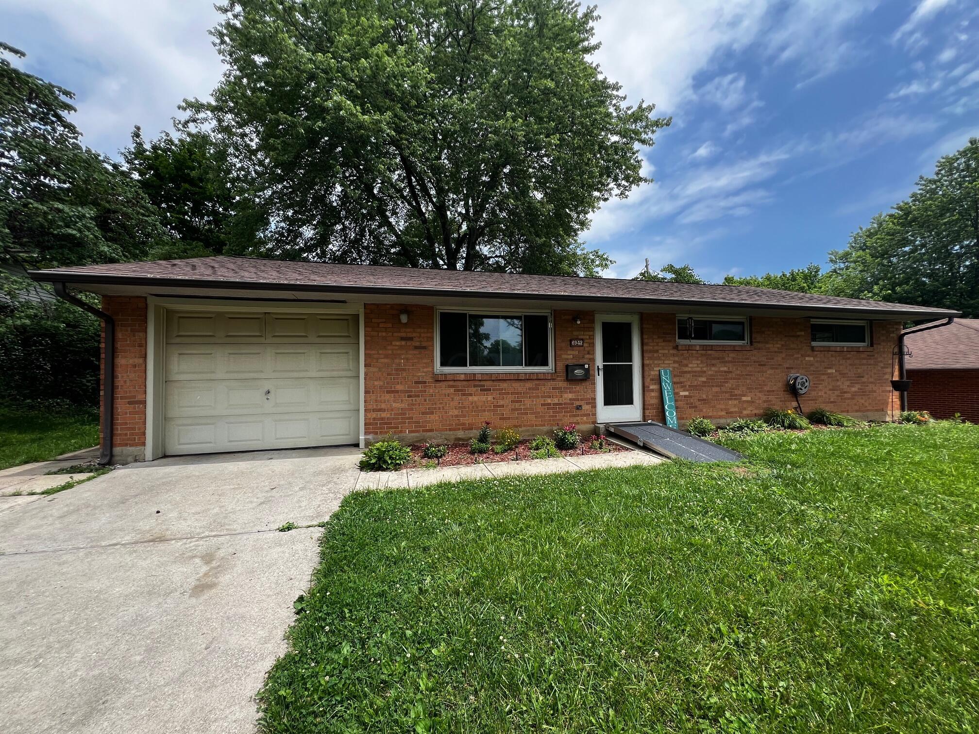 6942 Bartlett Road Property Photo 1