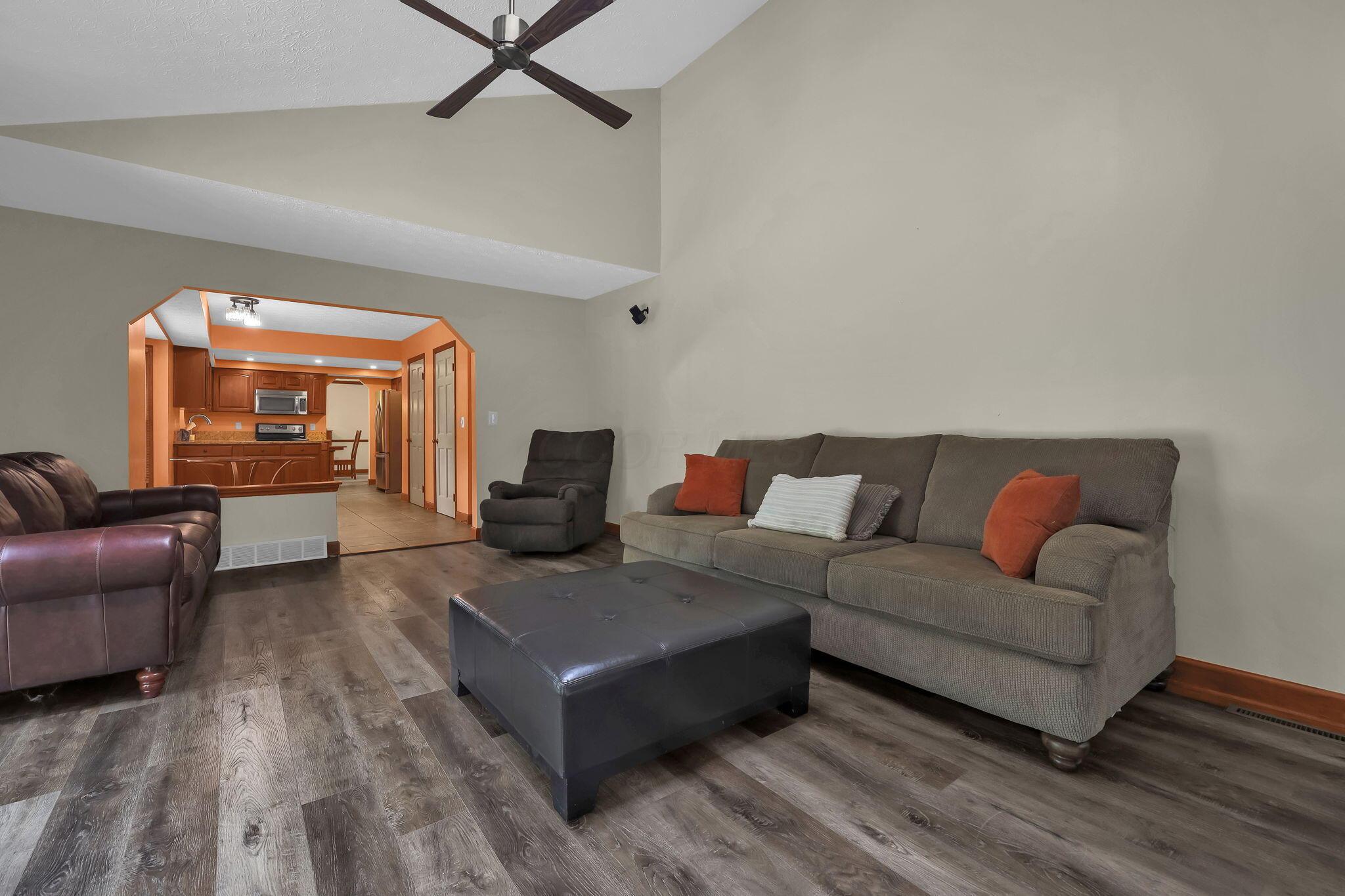 13048 Coventry Avenue Property Photo 20