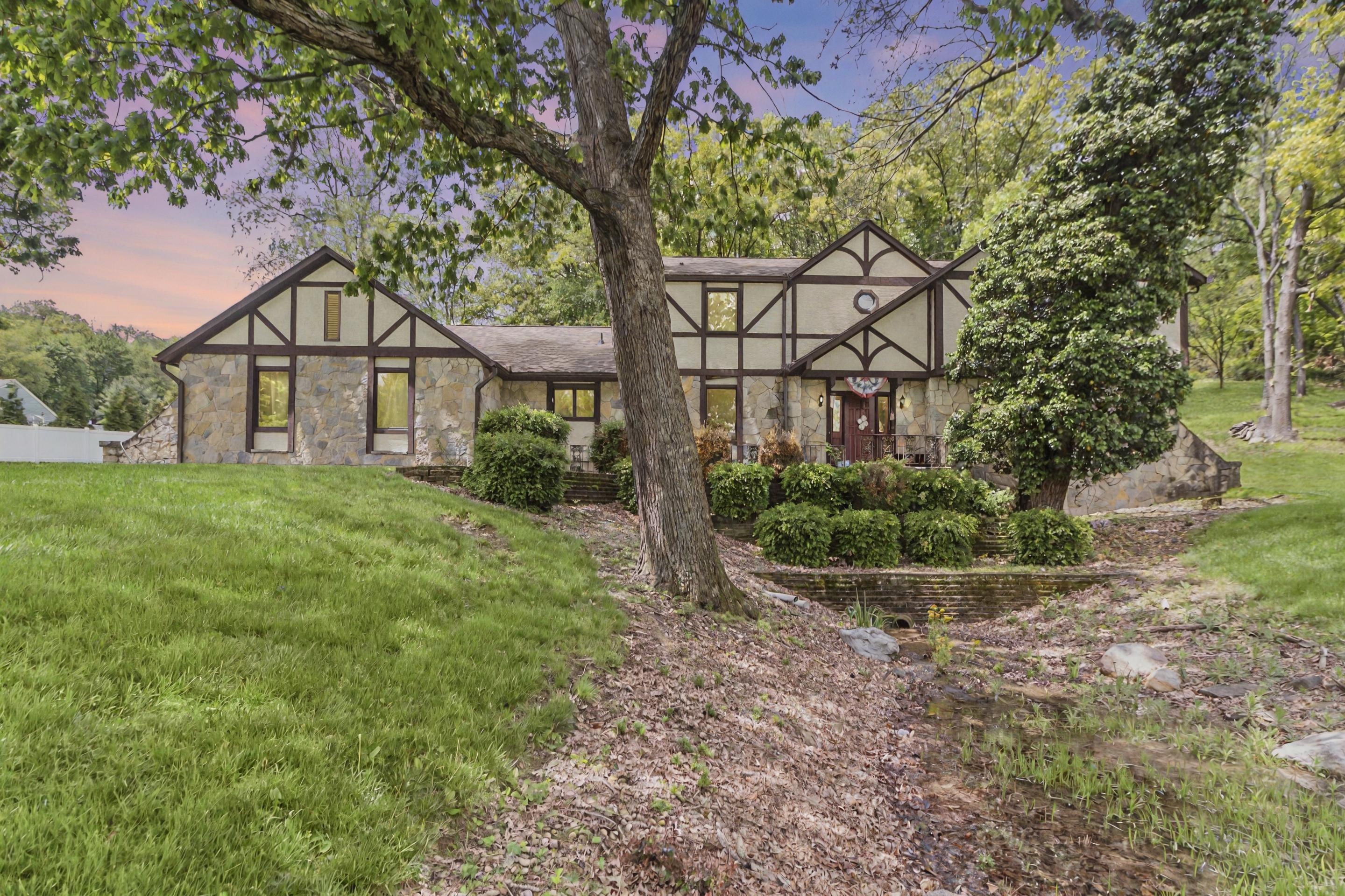 671 Carriage Court Property Photo 1