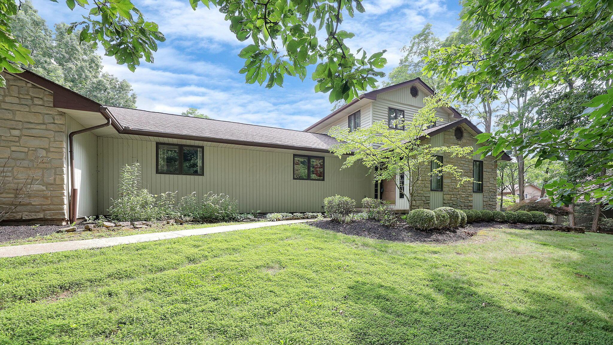 9200 Knoll Drive Property Photo 1