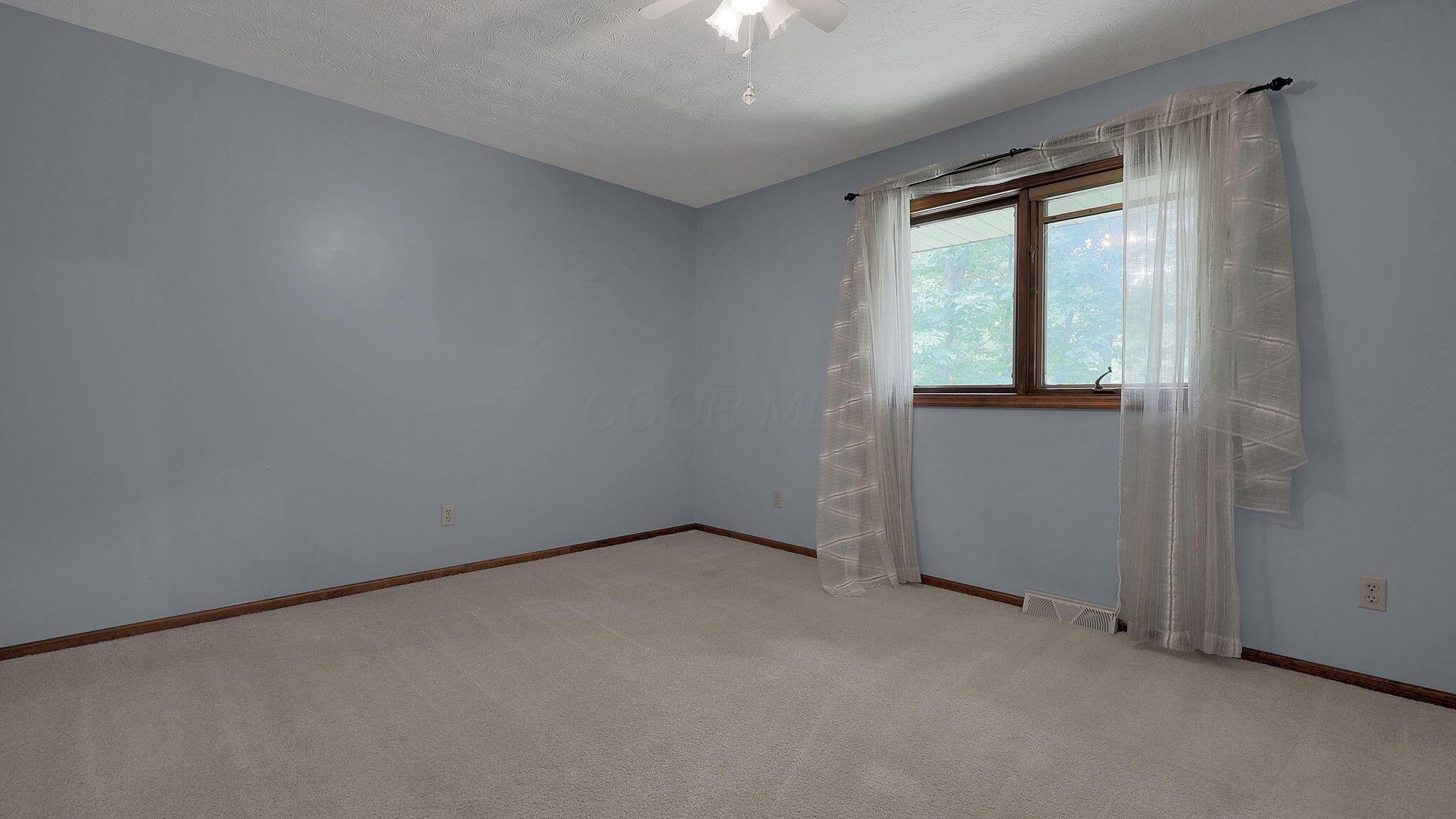 9200 Knoll Drive Property Photo 23