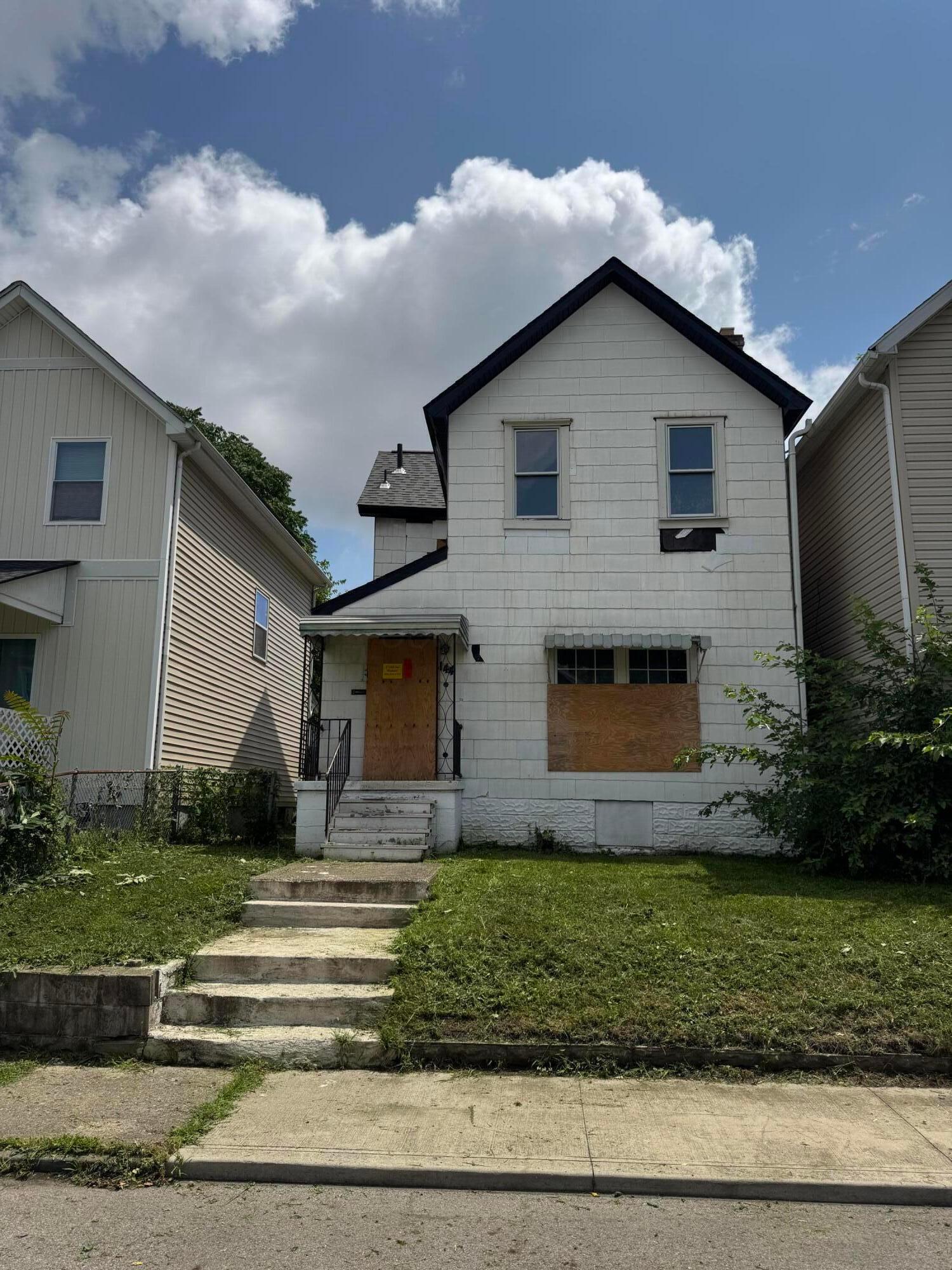 144 S Princeton Avenue Property Photo 1
