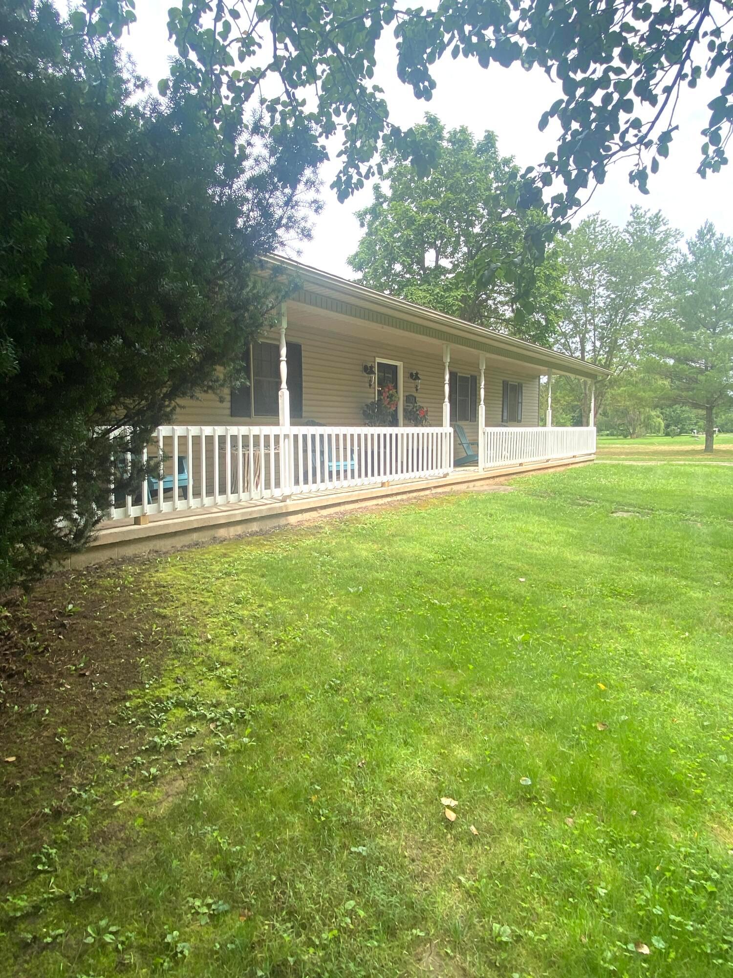 752 Luke Chute Road Property Photo 1