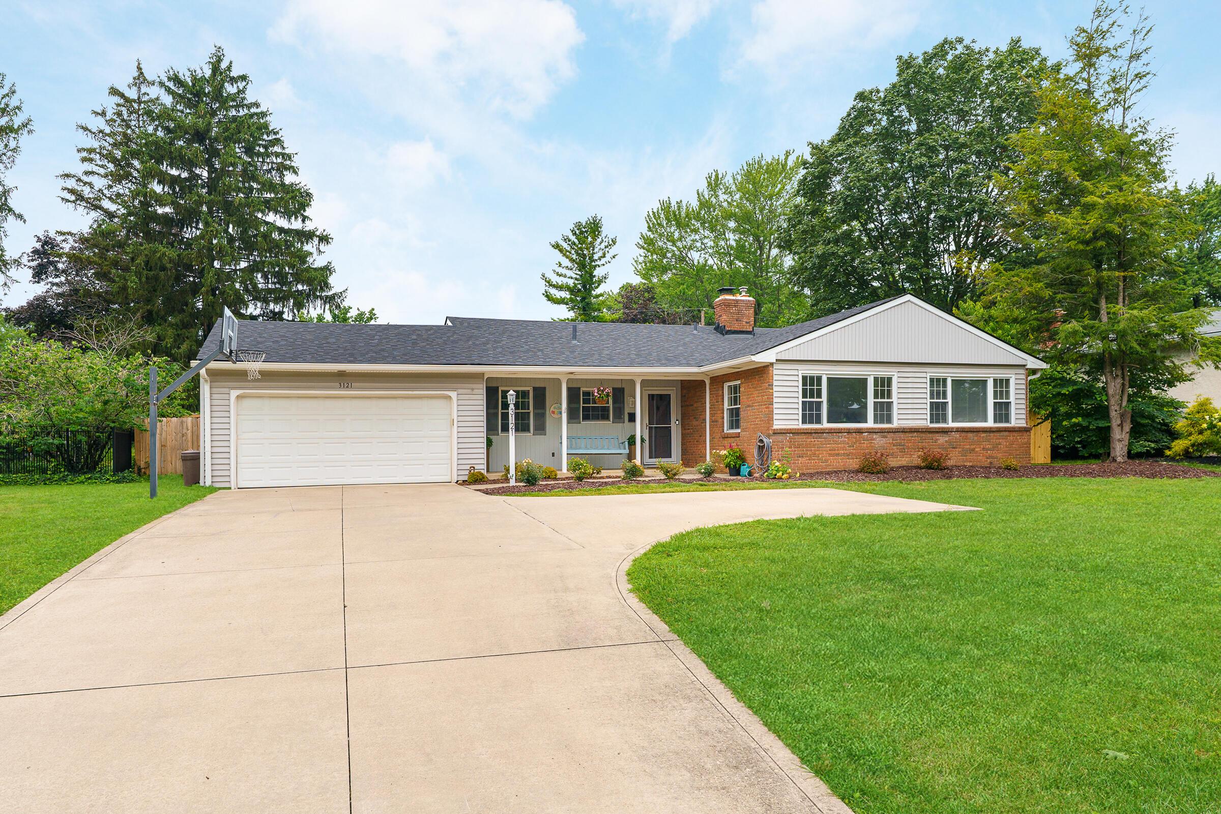 3121 Edgefield Road Property Photo 1