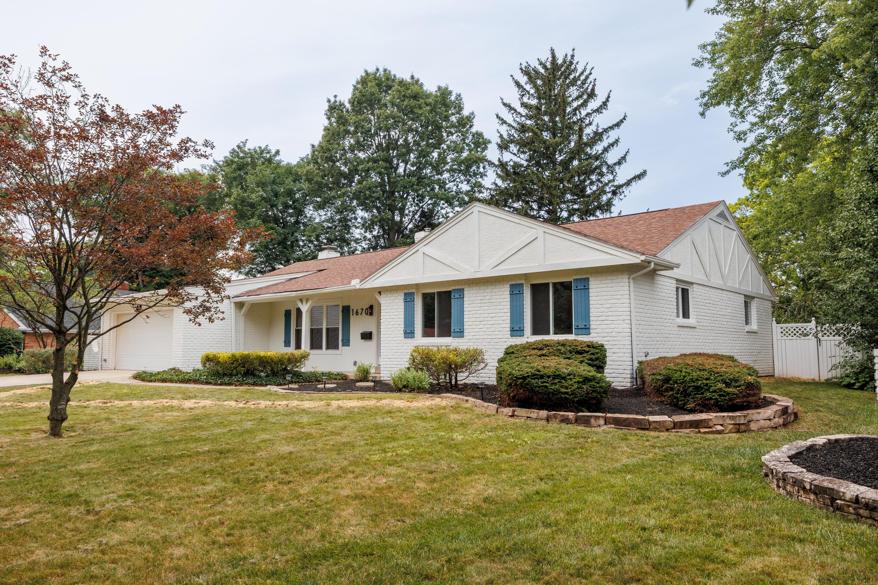 1670 Sussex Court Property Photo 1