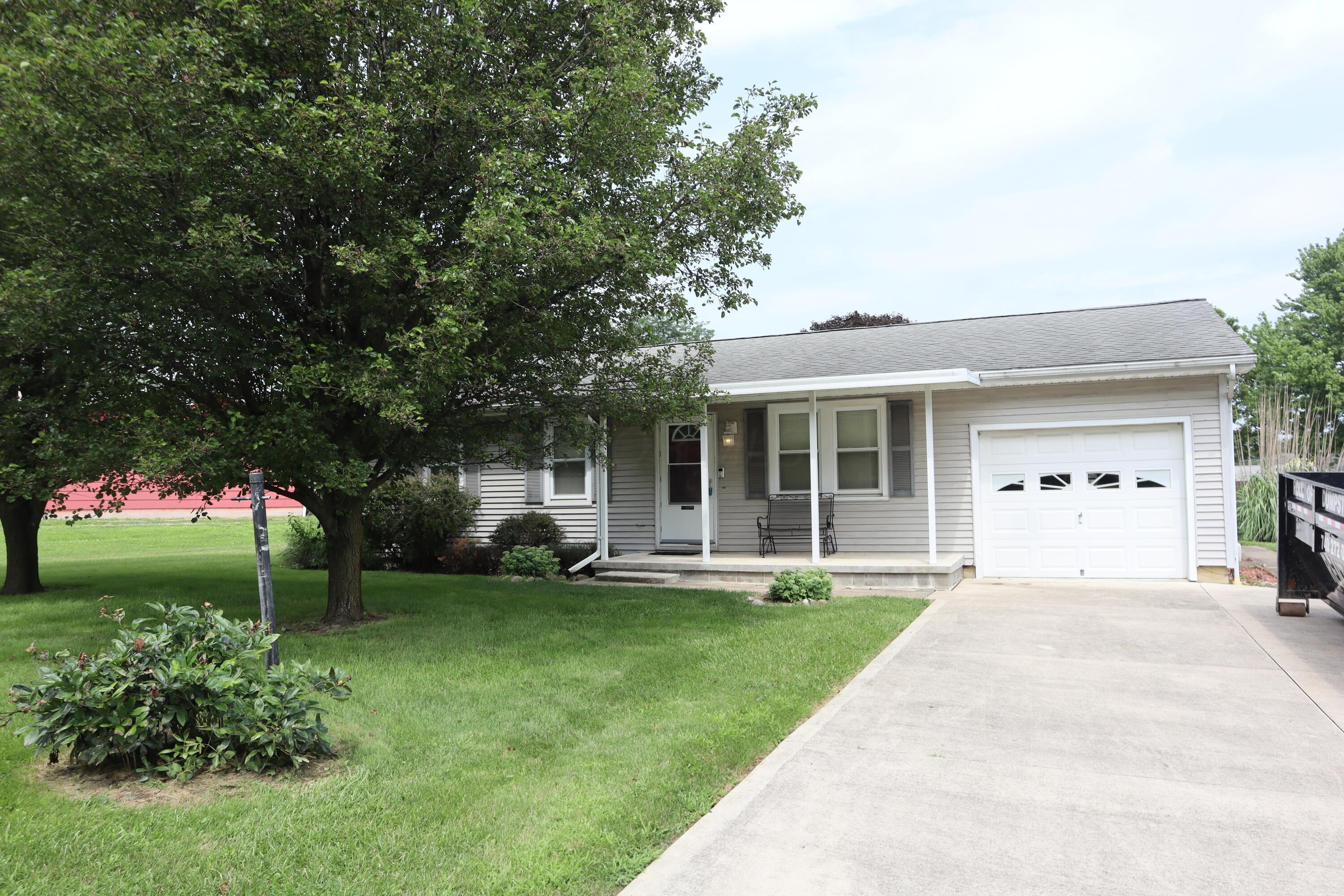 134 Woodsview Court Property Photo 1