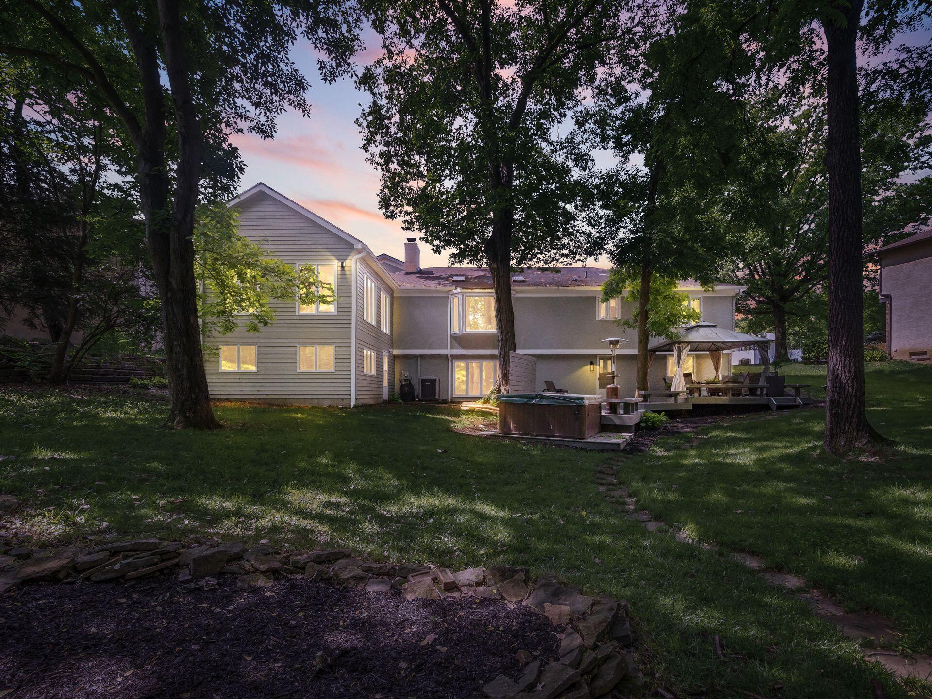1240 Clubview Boulevard N Property Photo 1