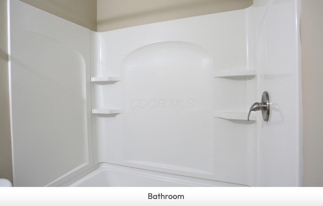 858 Kinnear Road Property Photo 7