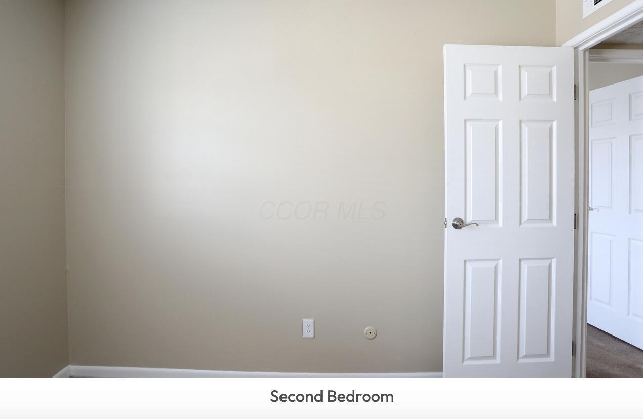 858 Kinnear Road Property Photo 22