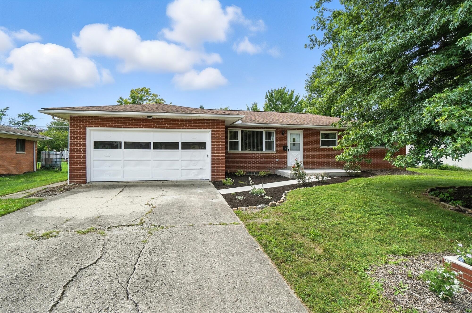 5715 Lindenwood Road Property Photo 1