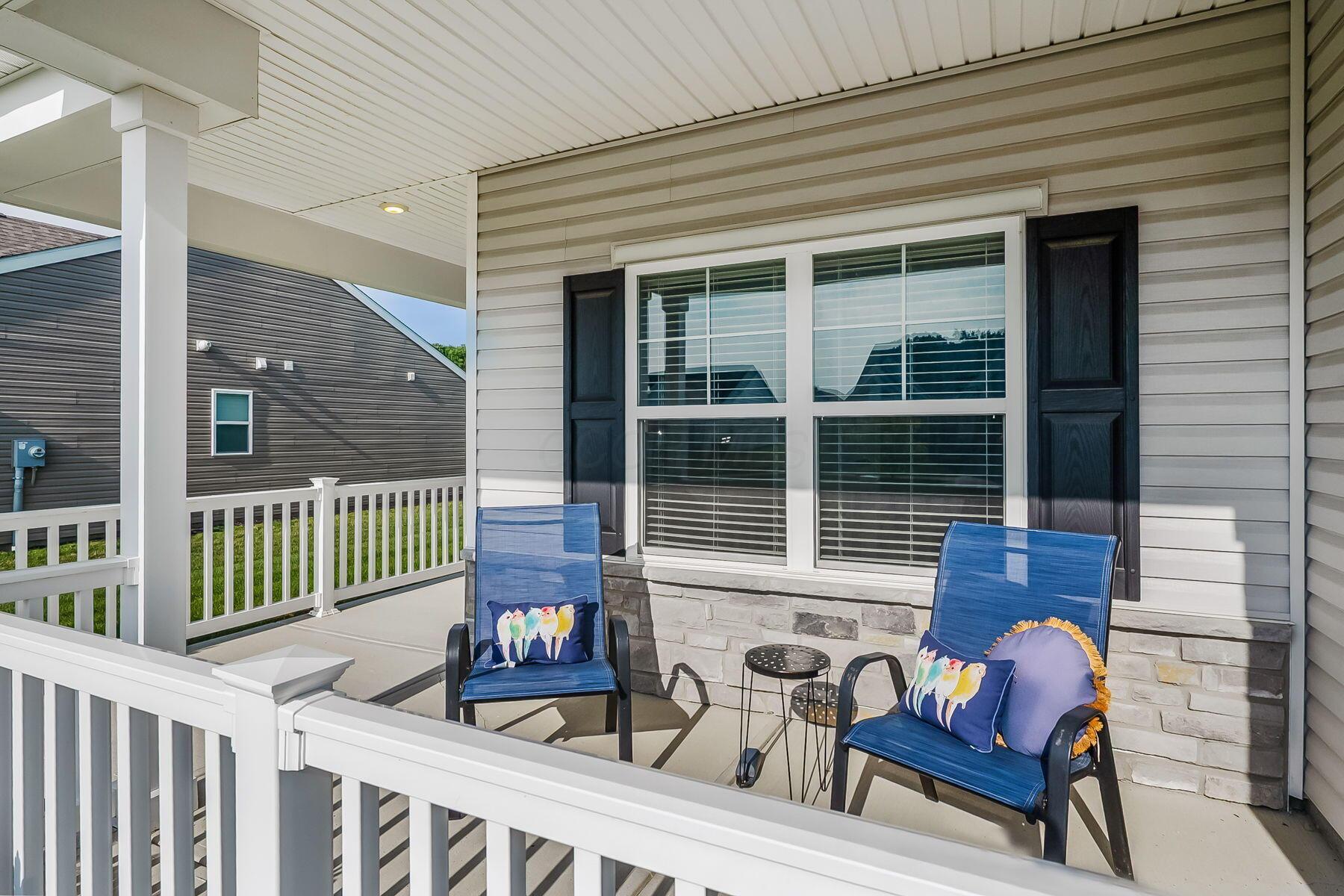 298 Mannaseh Drive W Property Photo 3