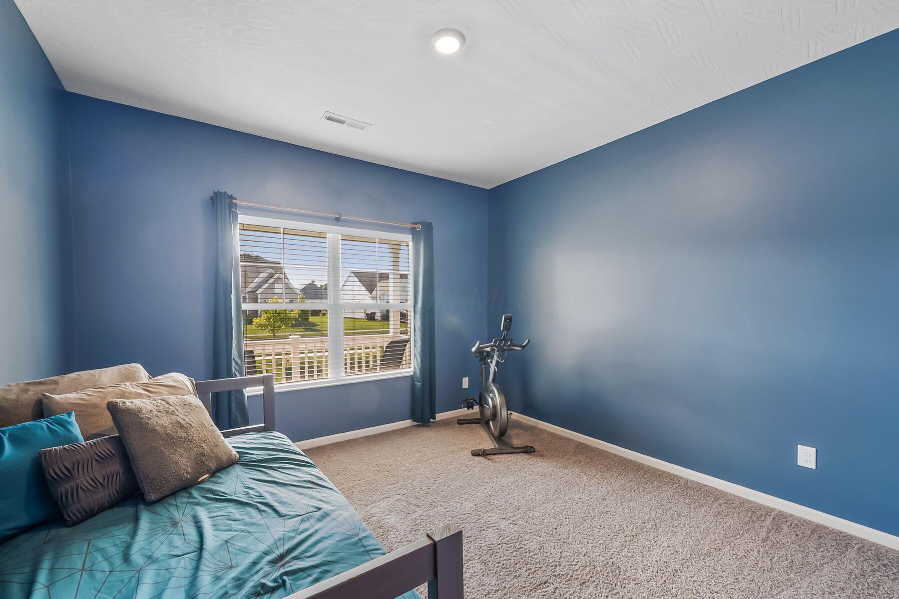 298 Mannaseh Drive W Property Photo 25