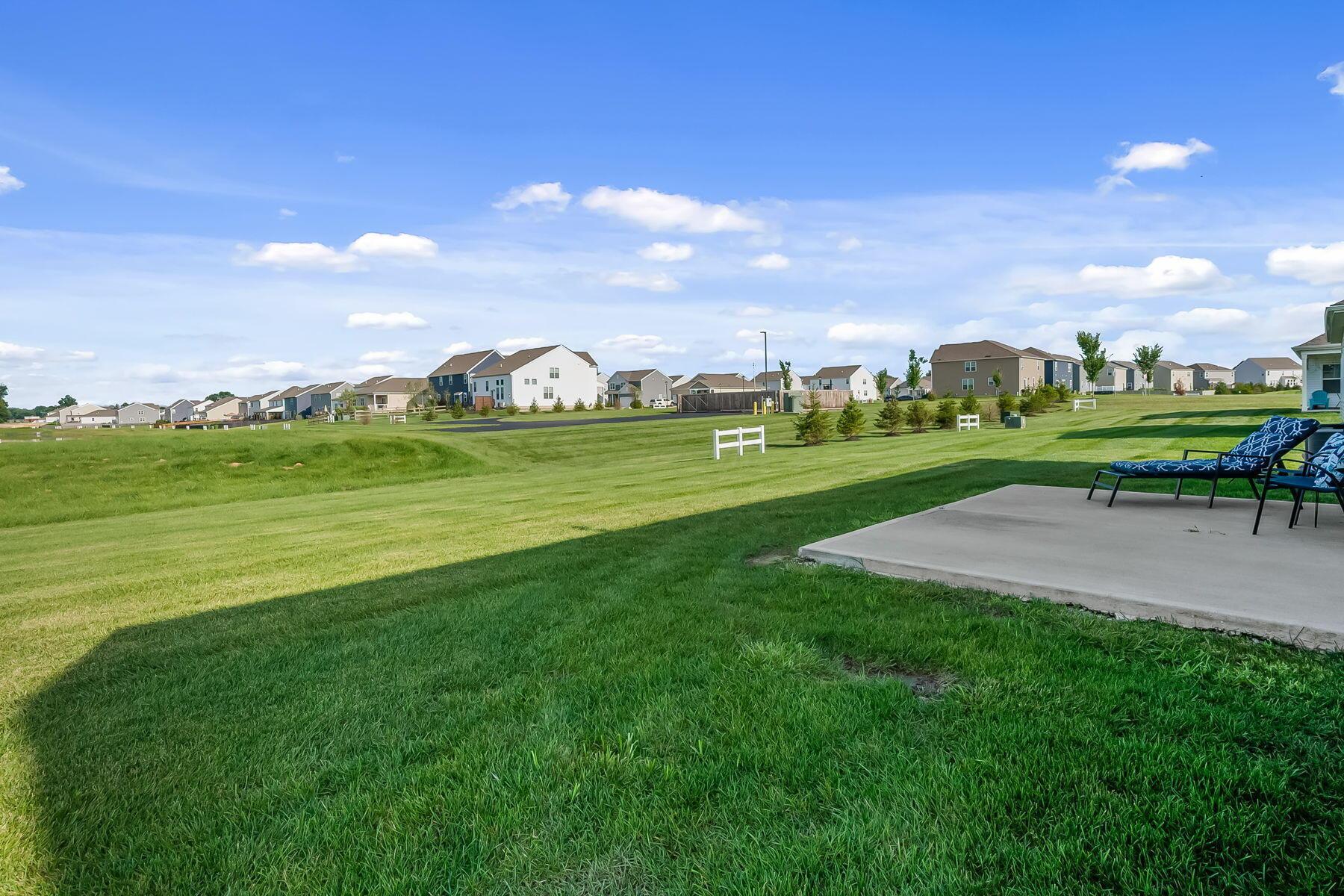 298 Mannaseh Drive W Property Photo 34