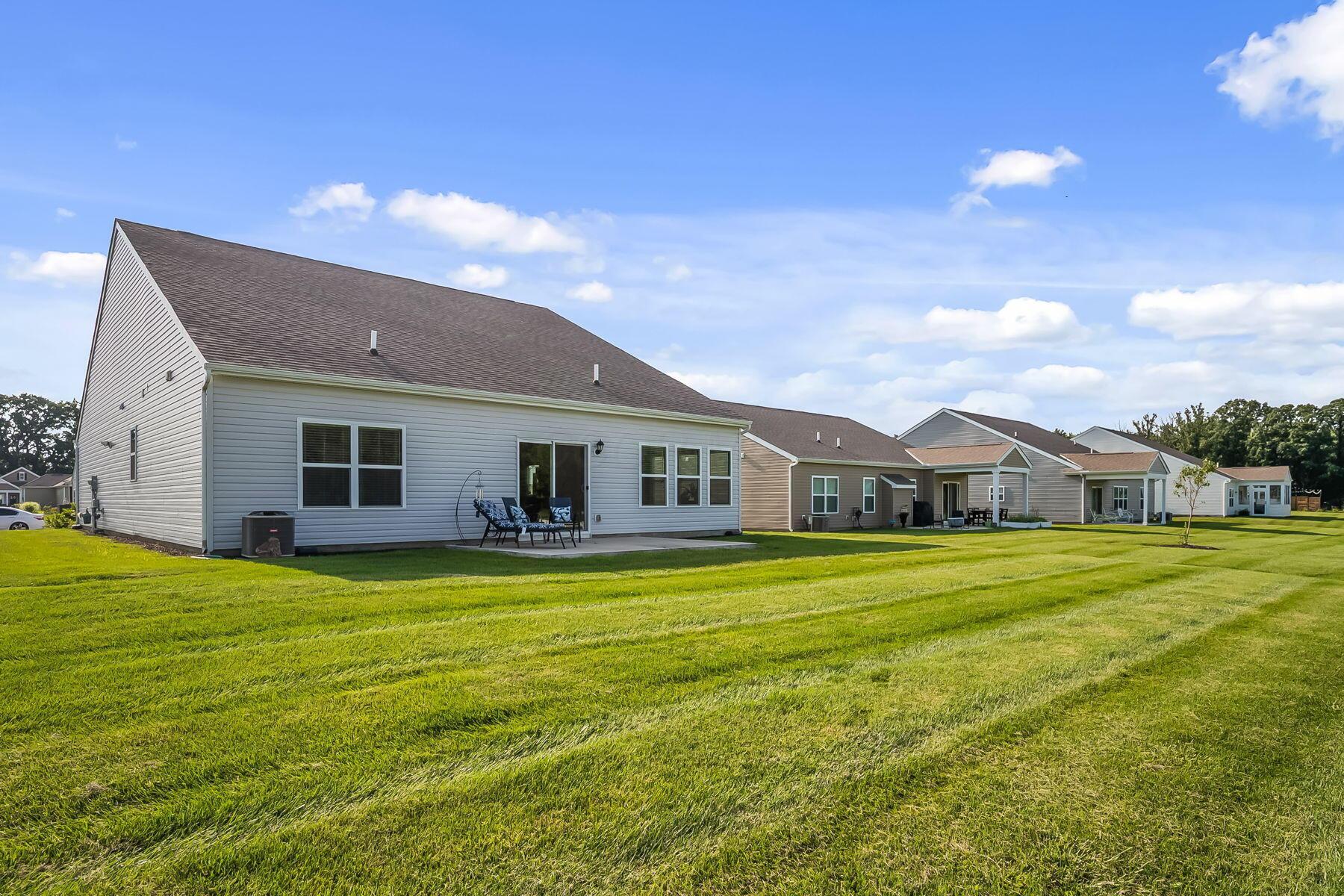 298 Mannaseh Drive W Property Photo 35